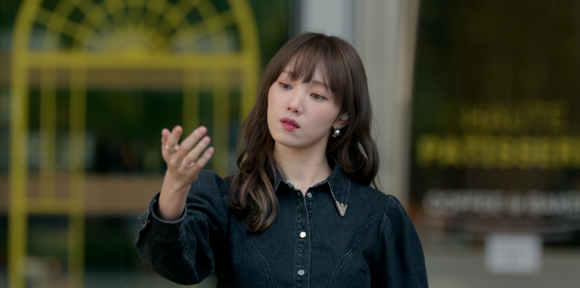 Disney+日韓正能量片單推薦《<a href='https://star.ebc.net.tw/search/tags/在你燦爛的季節/' target='_blank'>在你燦爛的季節</a>》。（圖／Disney+提供）