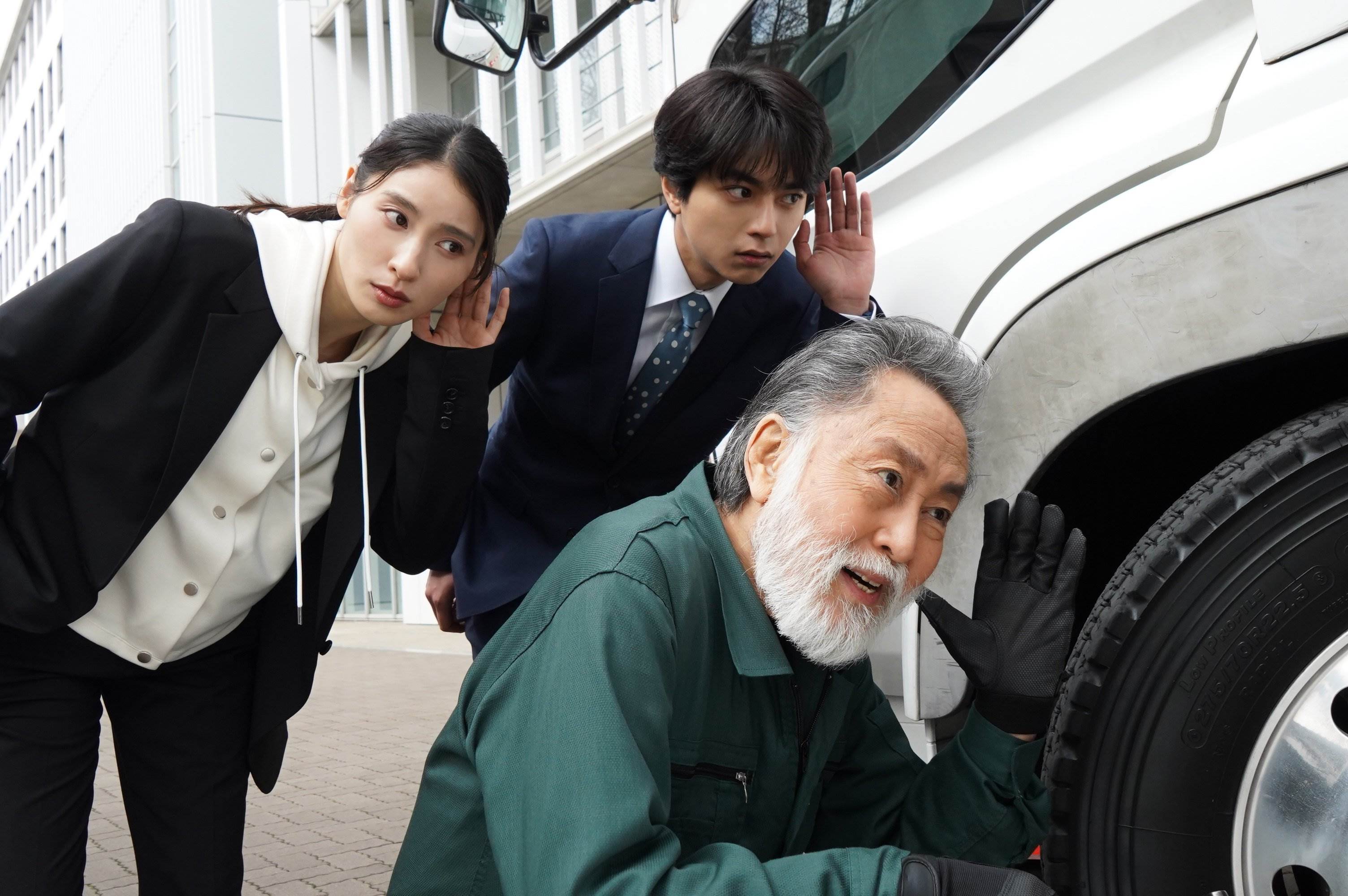 日劇《廣域移動搜查隊》左起：土屋太鳳、佐藤勝利、<a href='https://star.ebc.net.tw/search/tags/北大路欣也/' target='_blank'>北大路欣也</a>。（圖／friDay影音提供）