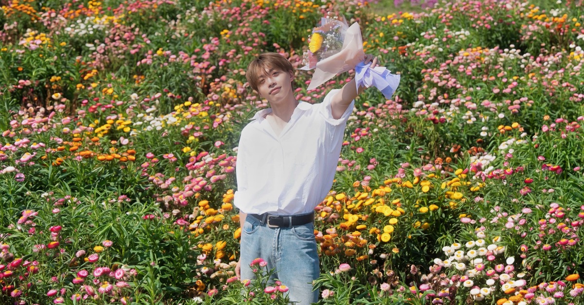 Ozone成員黃文廷推出〈花一開就相愛吧〉MV。（圖／索尼音樂提供）