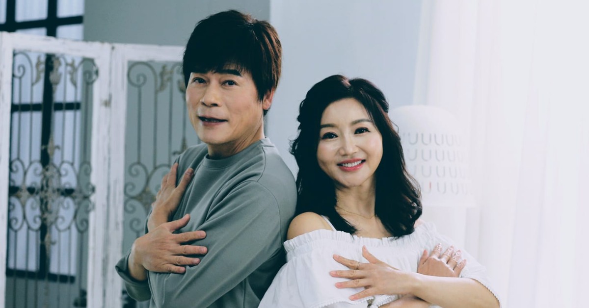 洪榮宏與張瀞云結婚8年。（圖／翻攝自洪榮宏臉書）