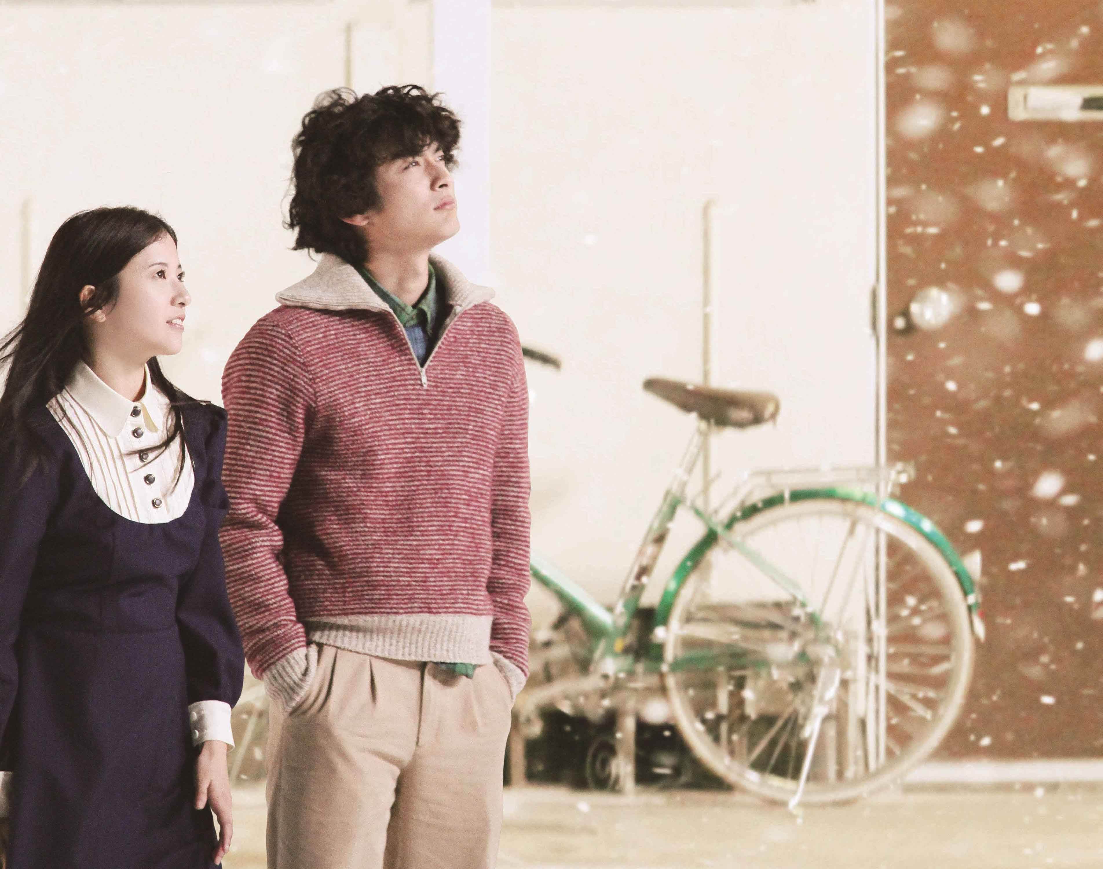 電影《橫道世之介》由高良健吾和吉高由里子第二度合作，兩人再次展現好默契，幽默演出這對爆笑又可愛的「怪咖情侶」。（圖／天馬行空提供）