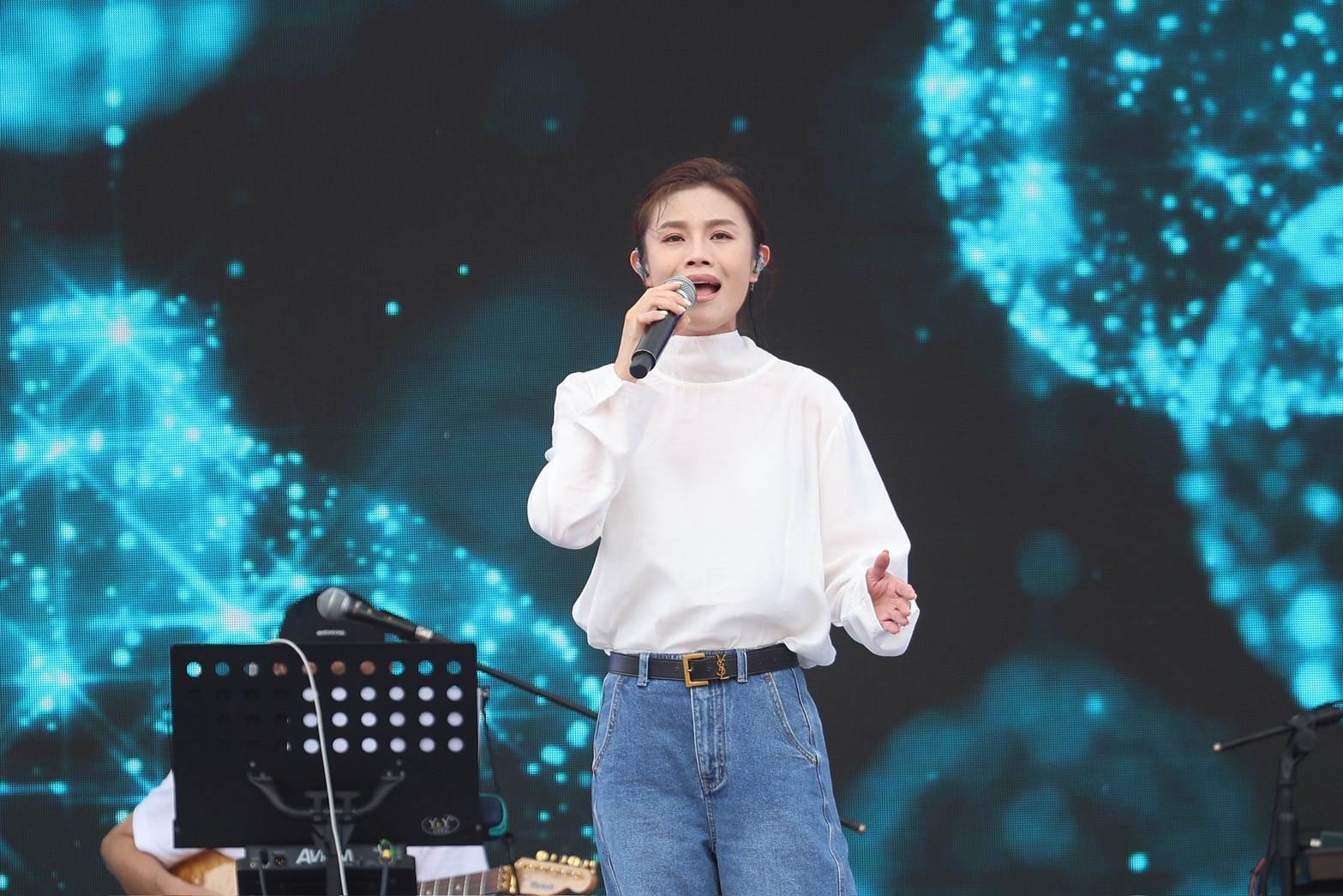 朱海君出席活動時身形明顯<a href='https://star.ebc.net.tw/search/tags/消瘦/' target='_blank'>消瘦</a>。（圖／東森娛樂）