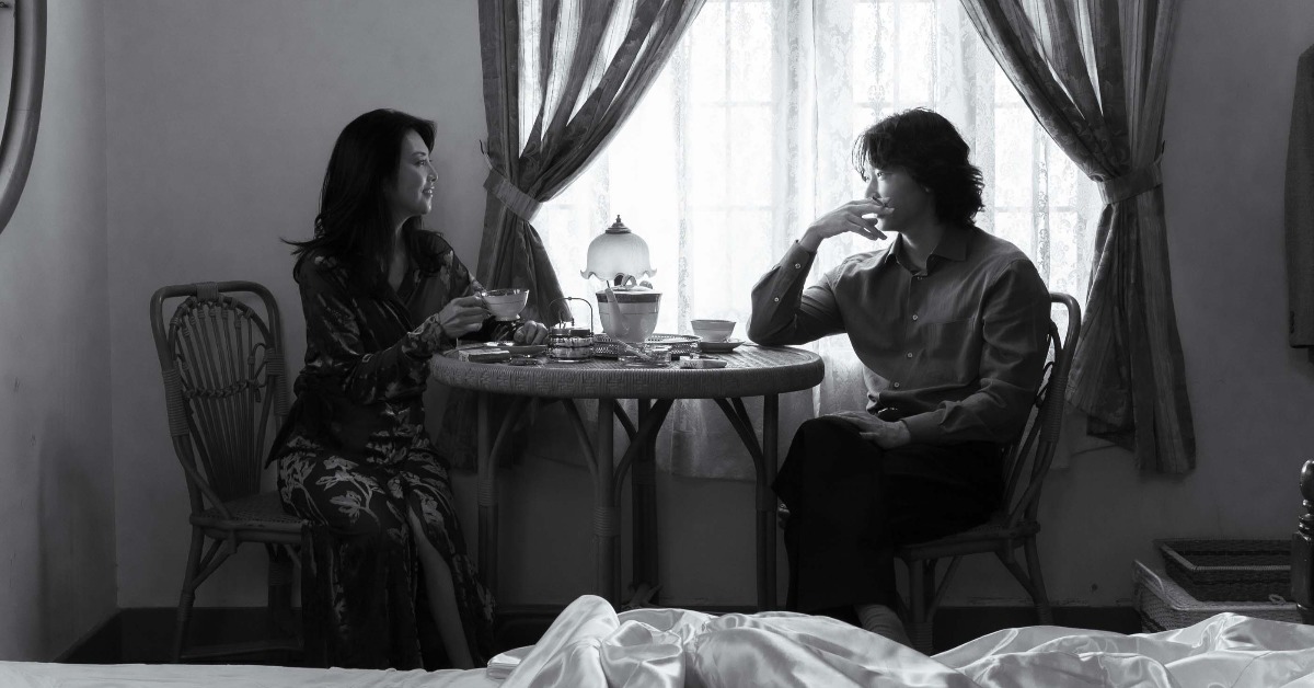 《星與月是天上的洞》田中麗奈（在片中一改過去賢妻良母的高雅女性形象，化身妓女千枝子，僅穿著內衣與綾野剛滾床演出