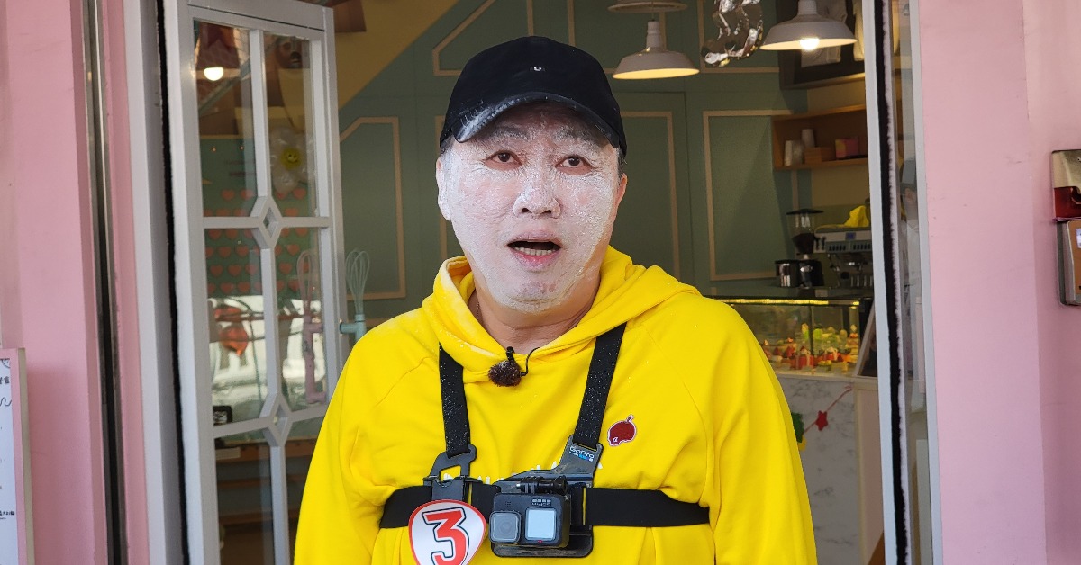 趙正平慘變白臉男。（圖／綜藝玩很大提供）