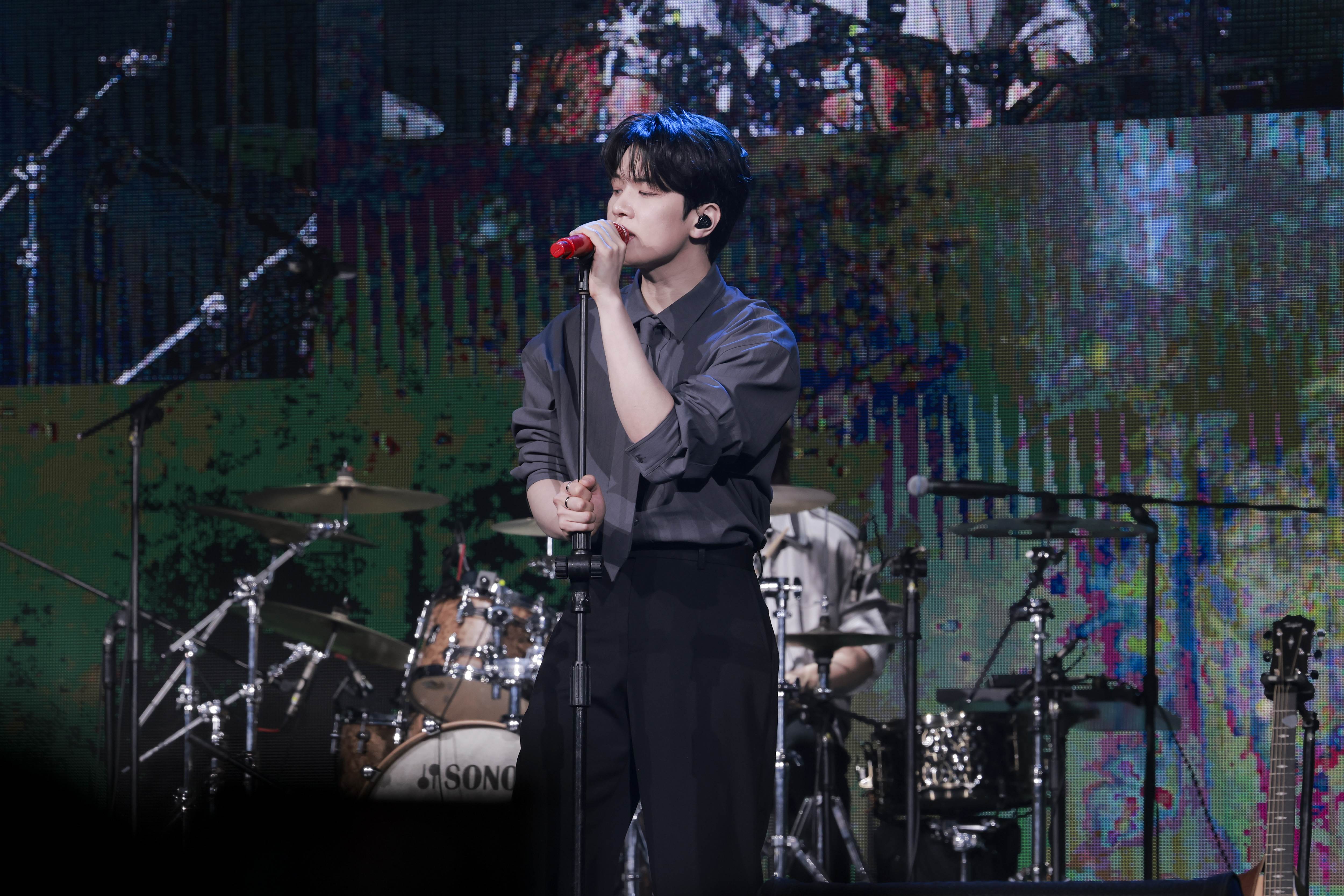 南韓樂團N.Flying柳會勝個人演唱展現高音實力唱功與舞台感染力。（圖／SHOWOFFICE提供）