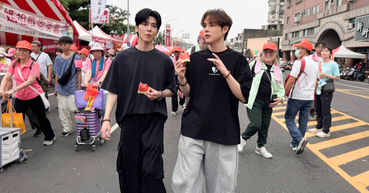 藝人Bii畢書盡與郭家瑋前往北港，親自感受媽祖進香盛況。（圖／索尼音樂提供）