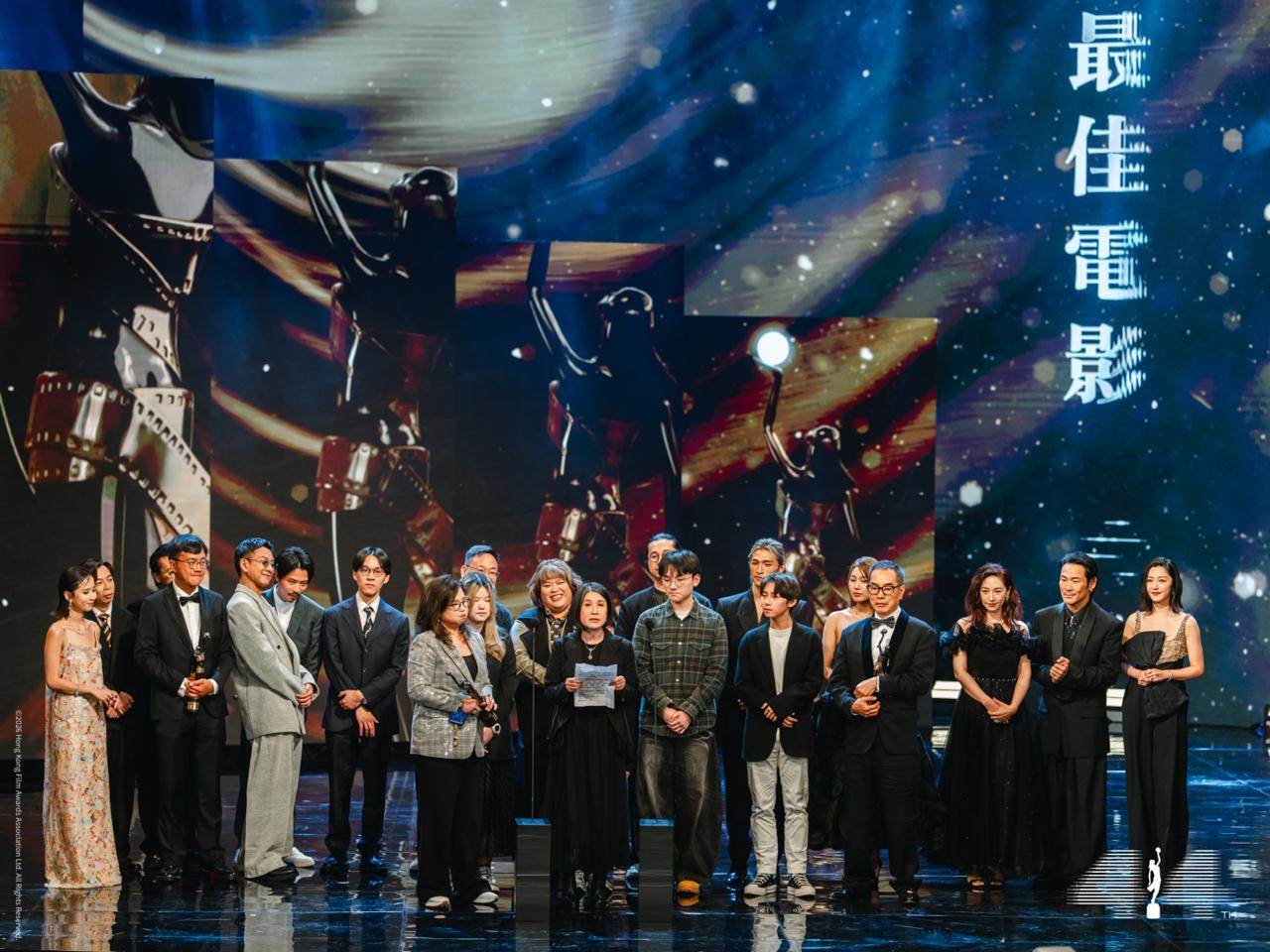 最佳電影《再見UFO》。（圖／翻攝自<a href='https://star.ebc.net.tw/search/tags/香港電影金像奬/' target='_blank'>香港電影金像奬</a>臉書）