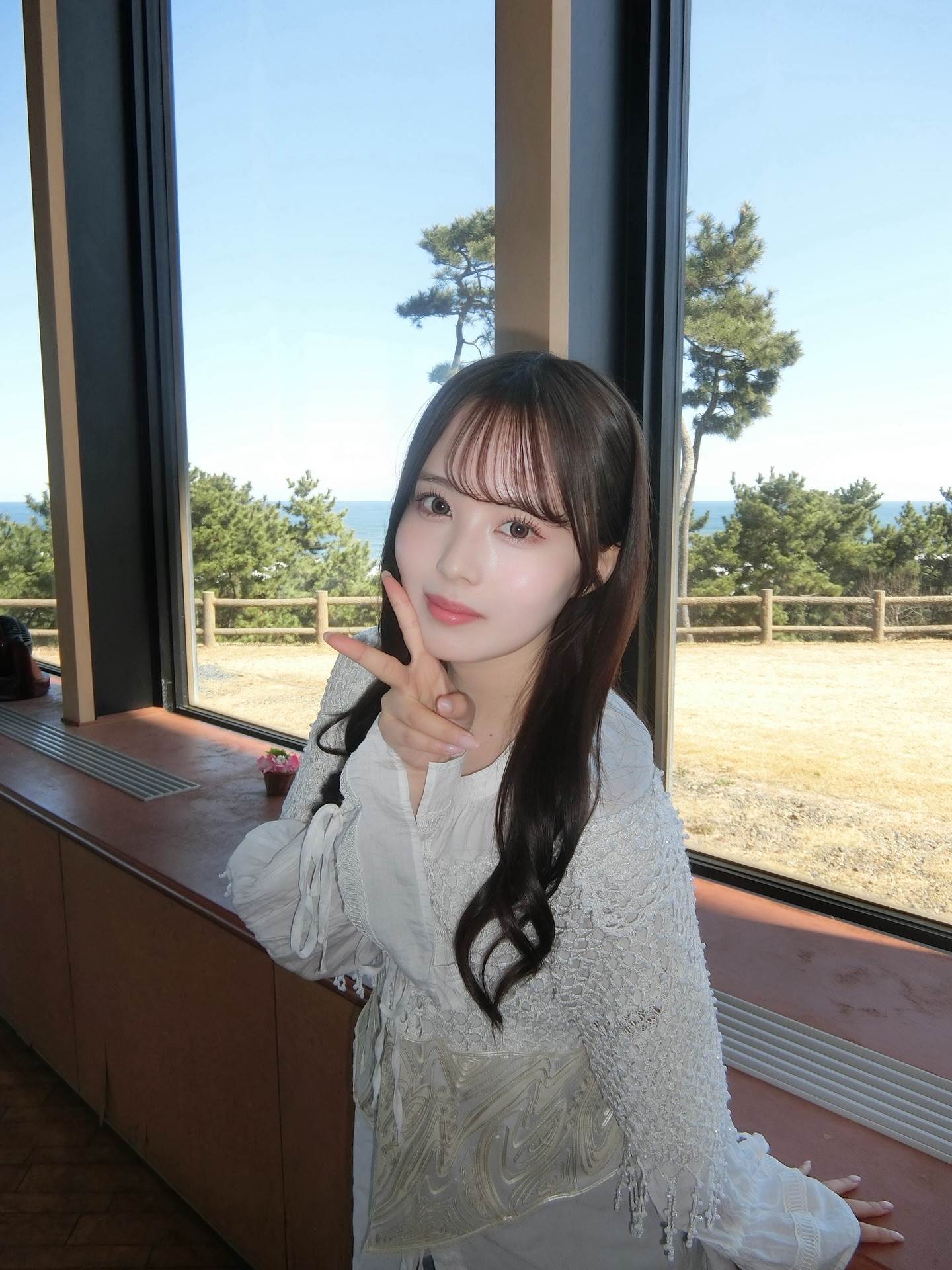 日本女團AKB48乃木坂46成員佐藤璃果也將於5月2日出席活動後，正式從團體畢業。（圖／翻攝自佐藤璃果 IG）