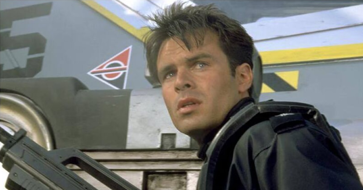 知名男星兼製片人派屈克莫頓（Patrick Muldoon）因心臟病病逝，享年57歲。（圖／翻攝自X）