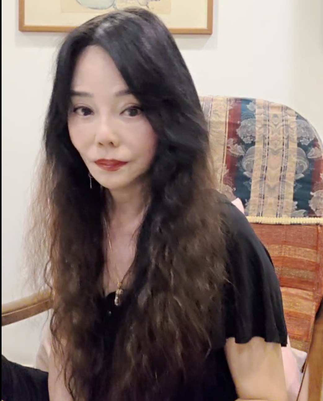 狄鶯在直播中怒轟泰國「爛國家」。（圖／翻攝自Twitch@nana898911）