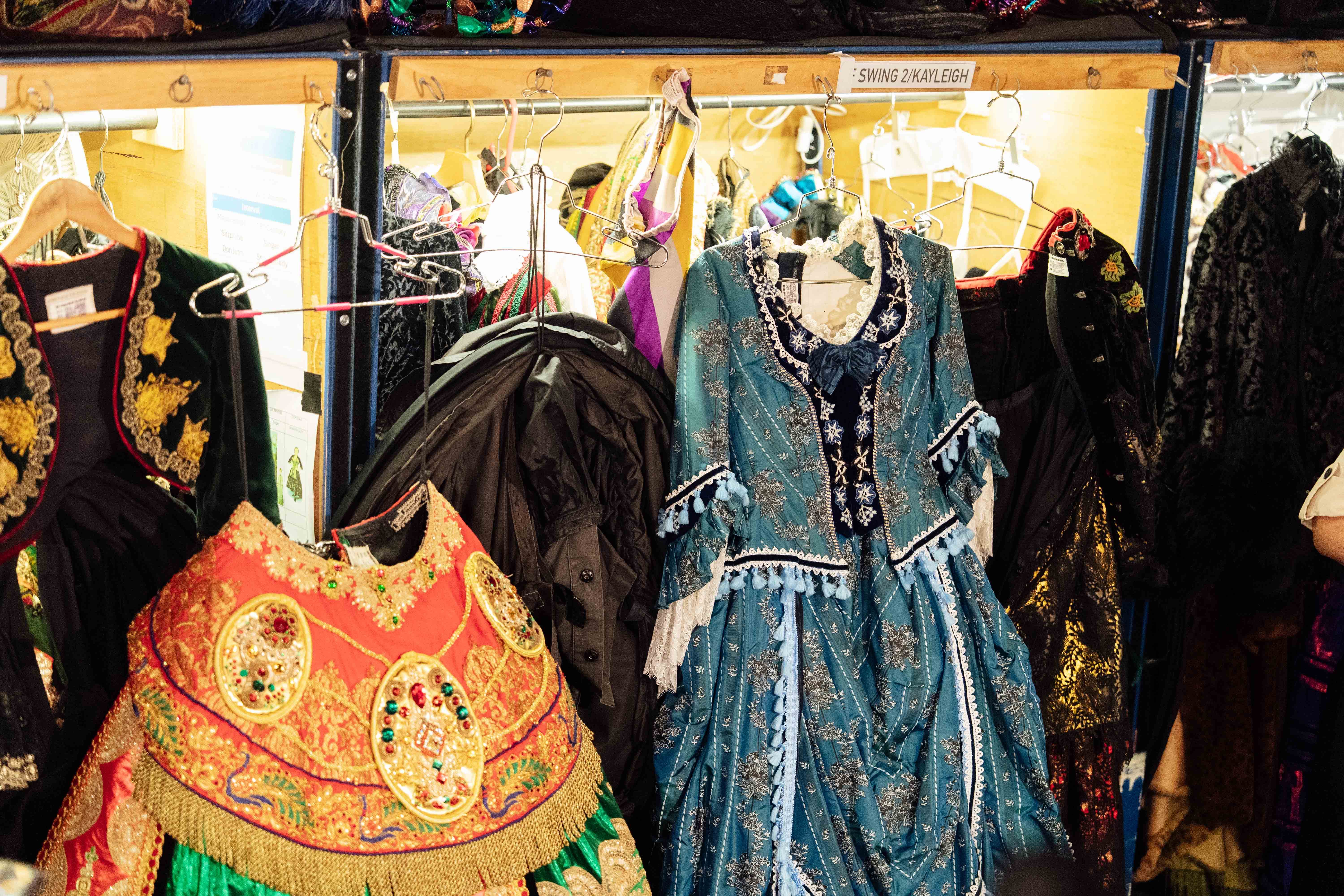 超過250套華麗服裝曝光。（圖／寬宏藝術提供）