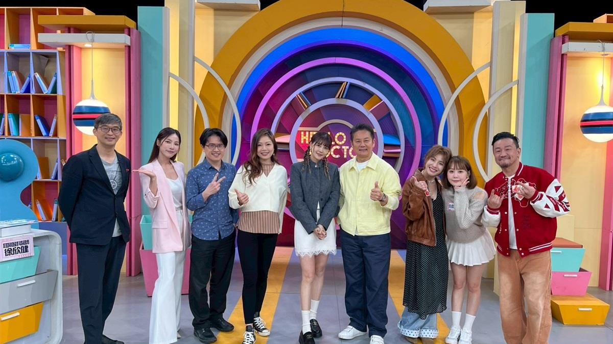 陳為民驚傳「全身癱軟」急送醫！日灌10杯咖啡慘換「急性腎發炎」  滑手機滑出「富貴包」？物理治療師：趴著滑手機反而能救頸椎！