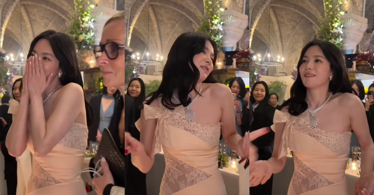 宋慧喬獻飛吻。（圖／翻攝自CAKE magazine IG）