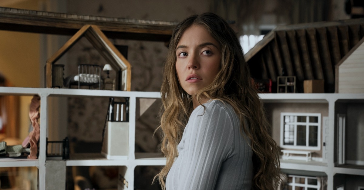 《家弒服務》席德妮史威尼、亞曼達塞佛瑞心機對決。（圖／車庫娛樂）