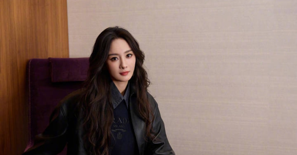 楊冪疑似因使用蒸汽眼罩不慎造成低溫燙傷。（圖／翻攝自楊冪微博）