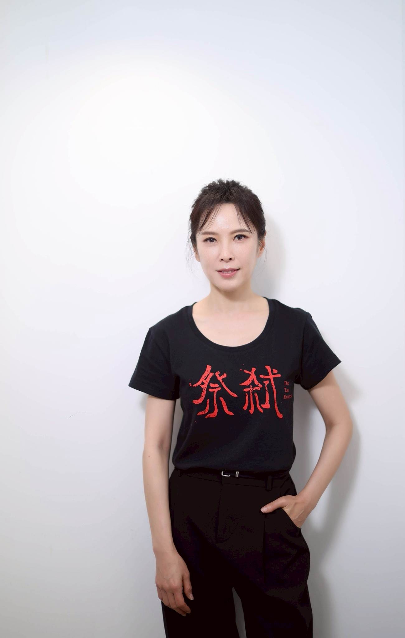 天心飾演的南湘，是5名小孩的母親。（圖／東森娛樂）