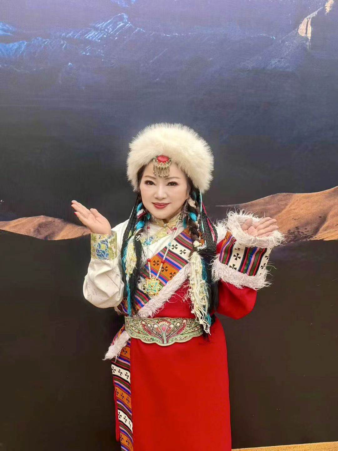 白冰冰說布達拉宮是到過最困難抵達的景點。（圖／長興影視提供）