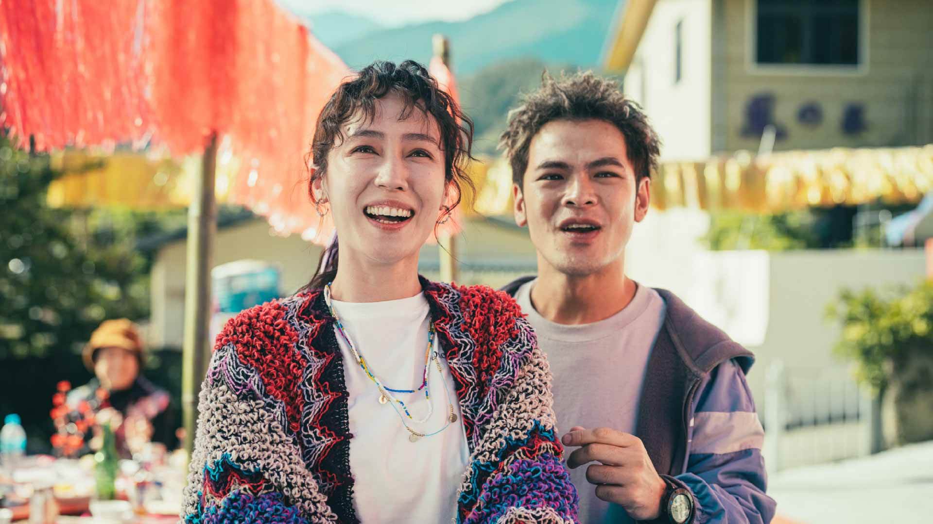 開幕片《怎麼可能我家的祖先是你家的鬼》故事講述日本天后「歌姬茱麗葉」隨經紀人來台尋根，卻遭祖靈與鬼魂亂入，展開一場驚笑交織的失控之旅。（圖／台北電影節）