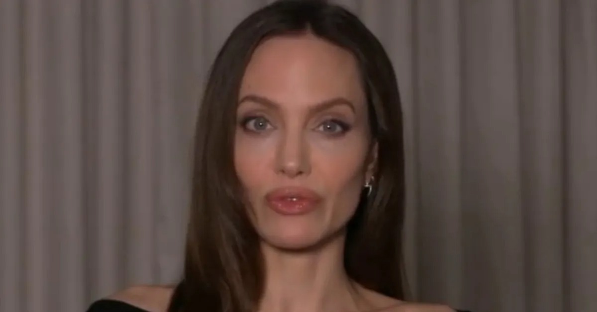 安潔莉娜裘莉將洛杉磯歷史豪宅高價出售，外界猜測她可能準備移居柬埔寨。（圖／翻攝安潔莉娜裘莉IG）