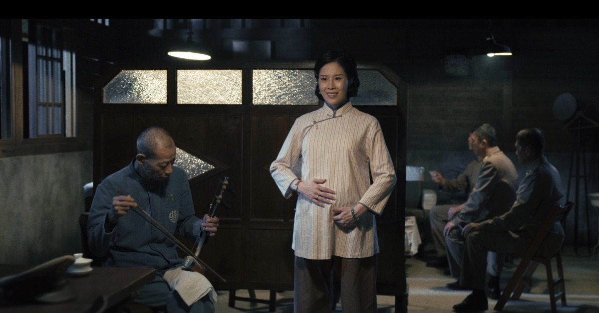蕭夫人是一位平劇票友，不時會唱戲表演給大家聽。蔡亘晏首次演出傳統戲曲中的「老生」角色。（圖／華視）