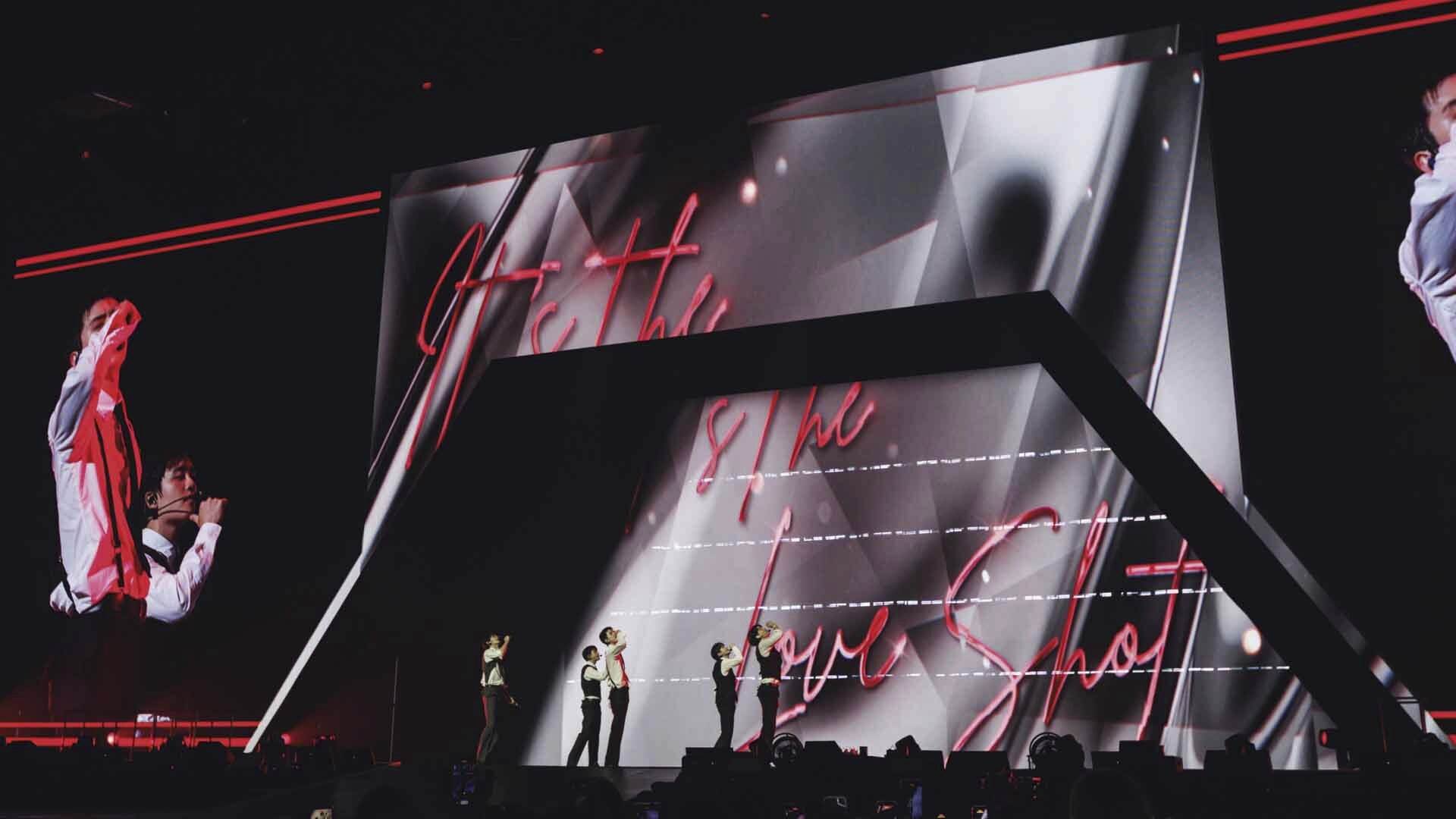 南韓男團EXO巡演《EXO PLANET #6 – EXhOrizon》呈現全新Live舞台，空運大型LED視覺、沉浸式燈光雷射設計與環繞感舞台概念，打造獨有的宇宙世界觀。（圖／Live Nation Taiwan提供）
