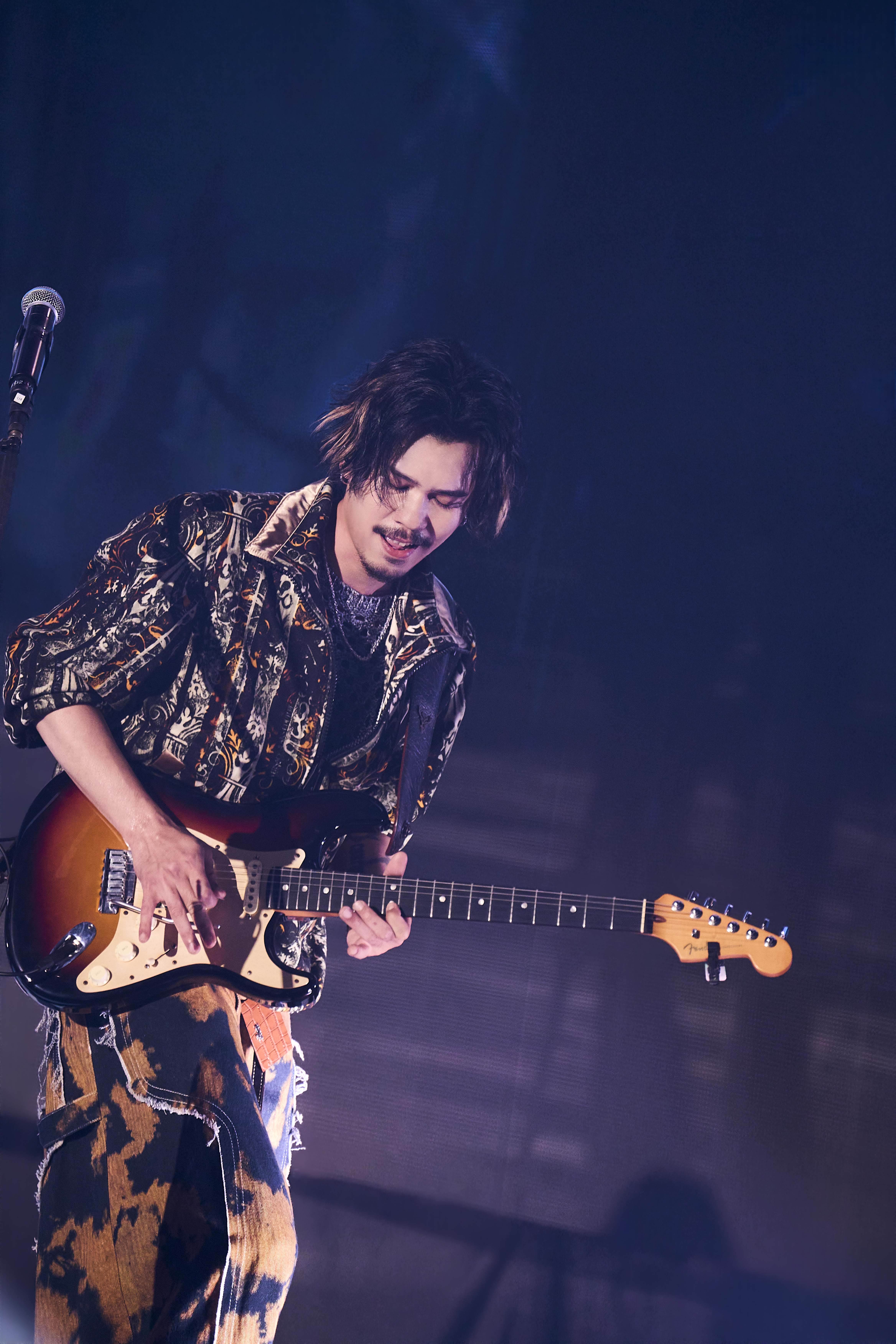 金曲樂團麋先生吉他手小B（上）、喆安（下）。（圖／相信音樂提供）