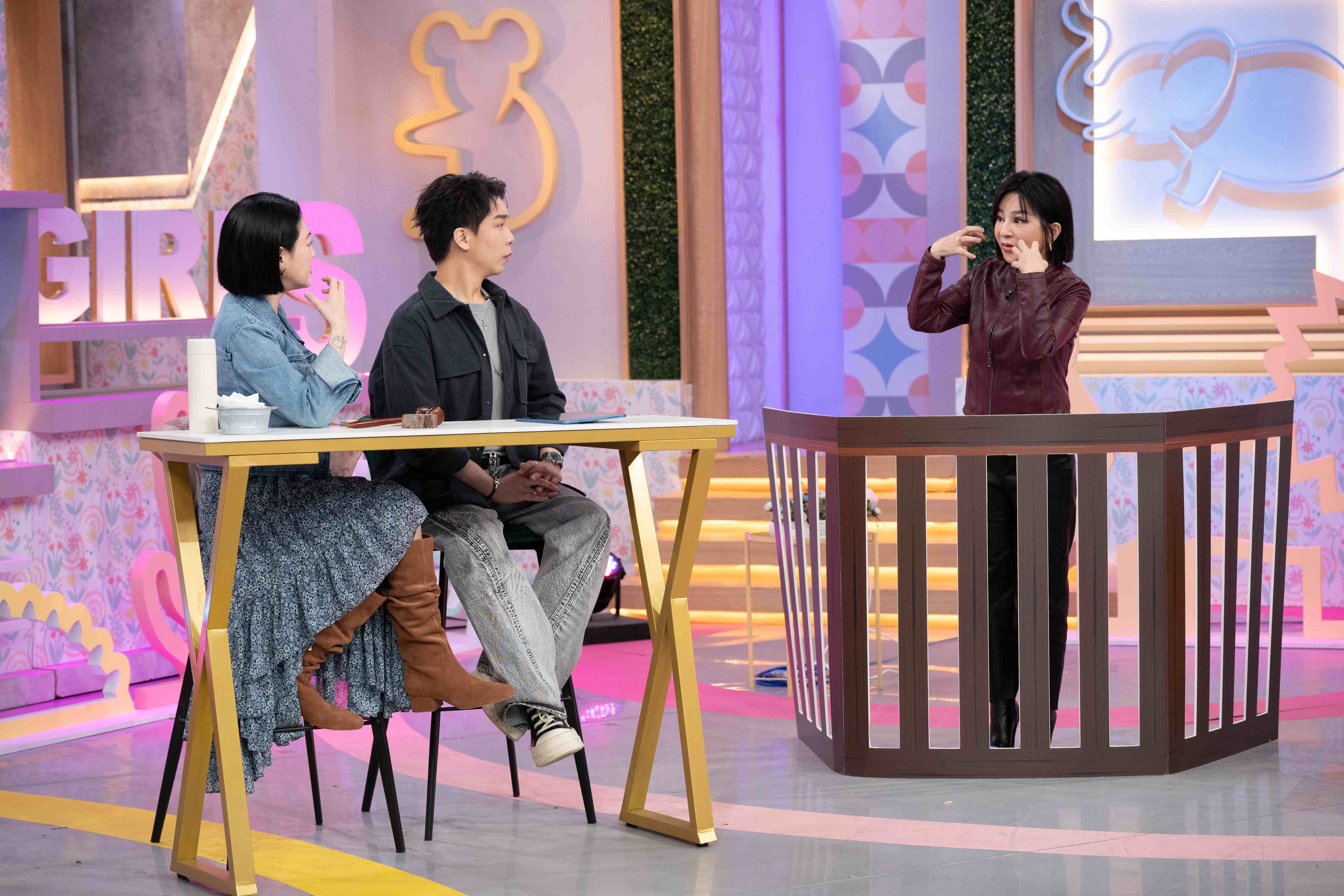 王彩樺此次在節目中向小S鄭重致歉，透露先前因處理「鼻子問題」無奈退了小S復出特輯的通告。（圖／東森綜合台）