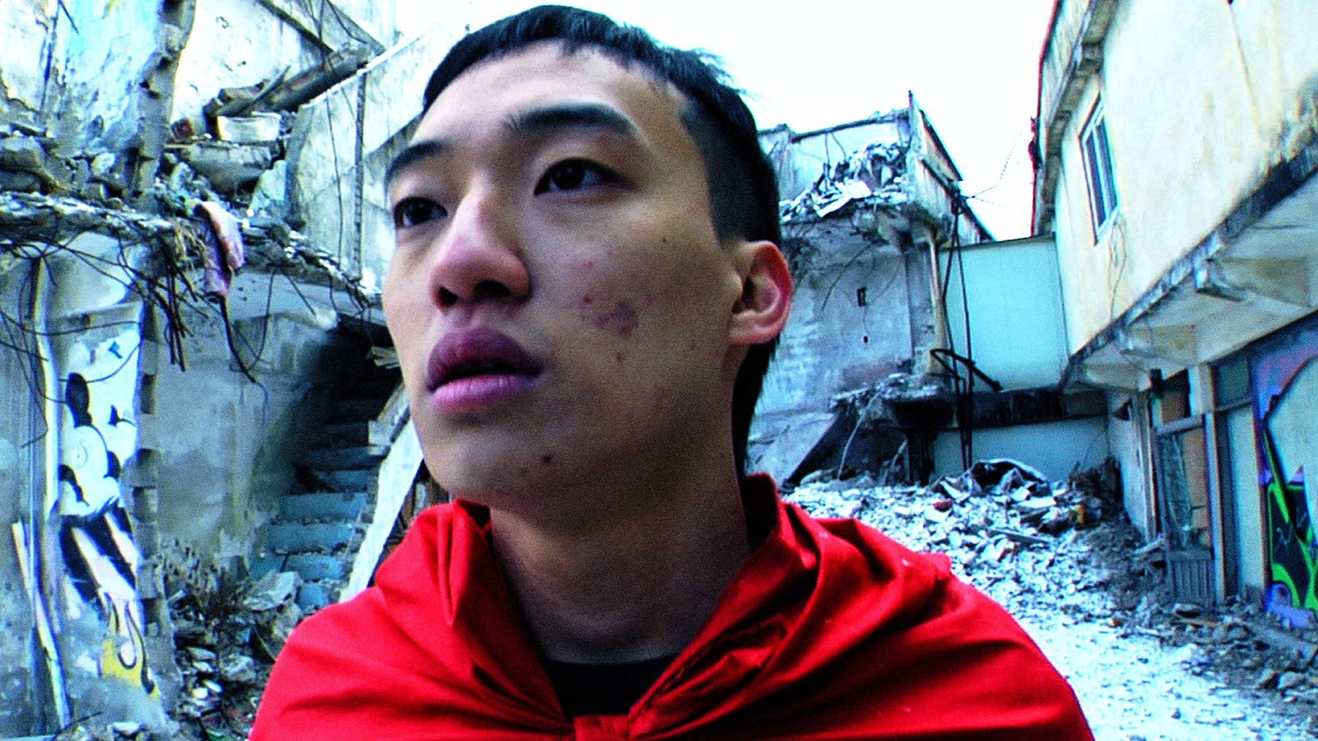 韓國導演韓昌綠（HAN Chang-lok）《衝．衝．衝》（Funky Freaky Freaks）以粗礪手持影像直擊校園霸凌與深偽犯罪下的失序青春。（圖／<a href='https://star.ebc.net.tw/search/tags/台北電影節/' target='_blank'>台北電影節</a>提供）
