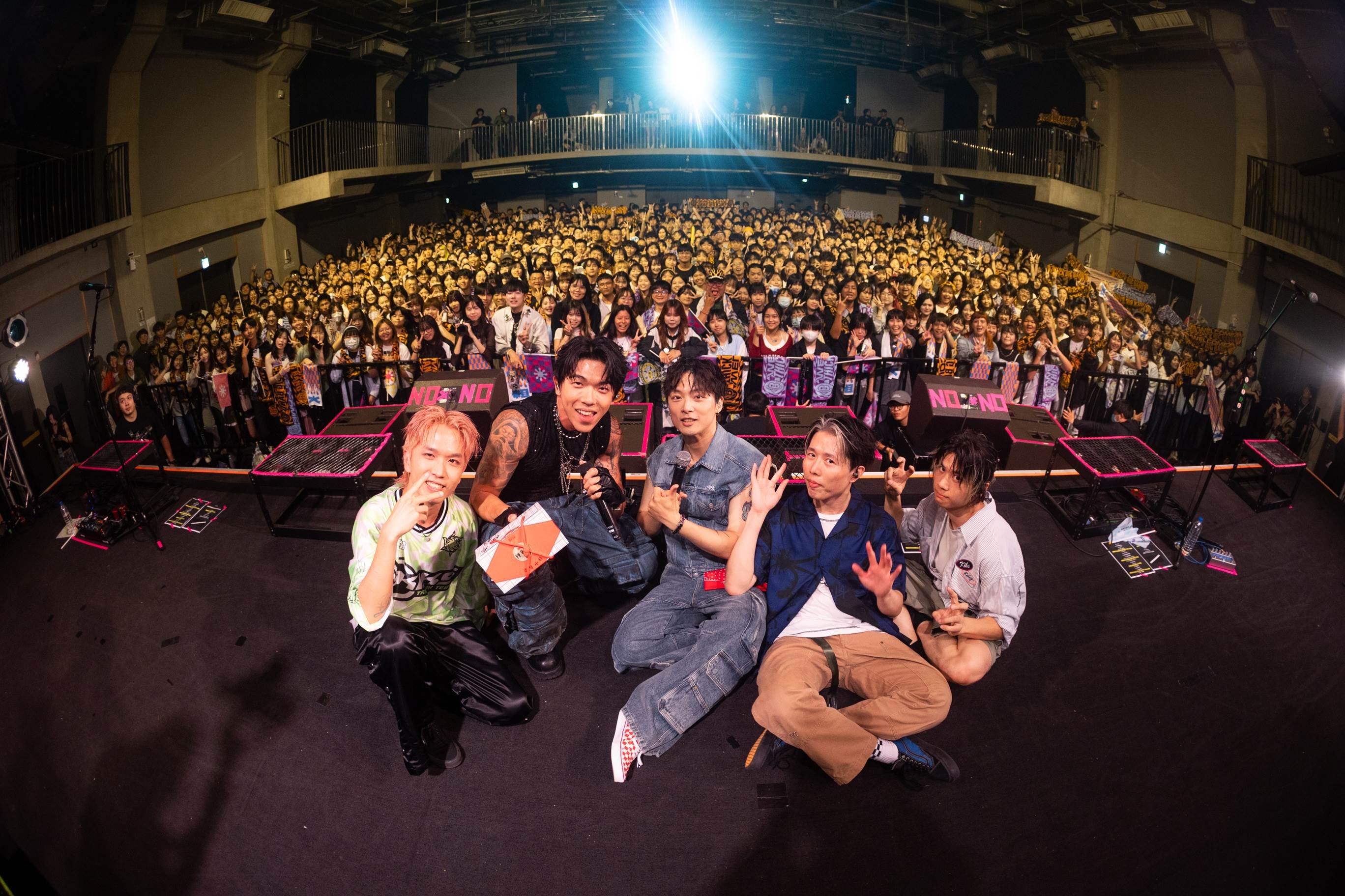 粗大Band日前於Legacy Taichung開唱，邀請PIZZALI擔任嘉賓。（圖／連鍾玖美滿娛樂提供）