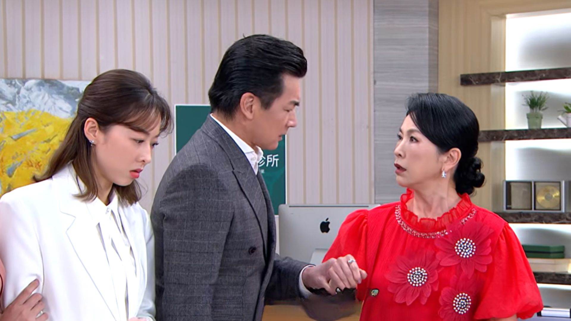 張倩（右）狠打<a href='https://star.ebc.net.tw/search/tags/夏語心/' target='_blank'>夏語心</a>巴掌。（圖／三立）