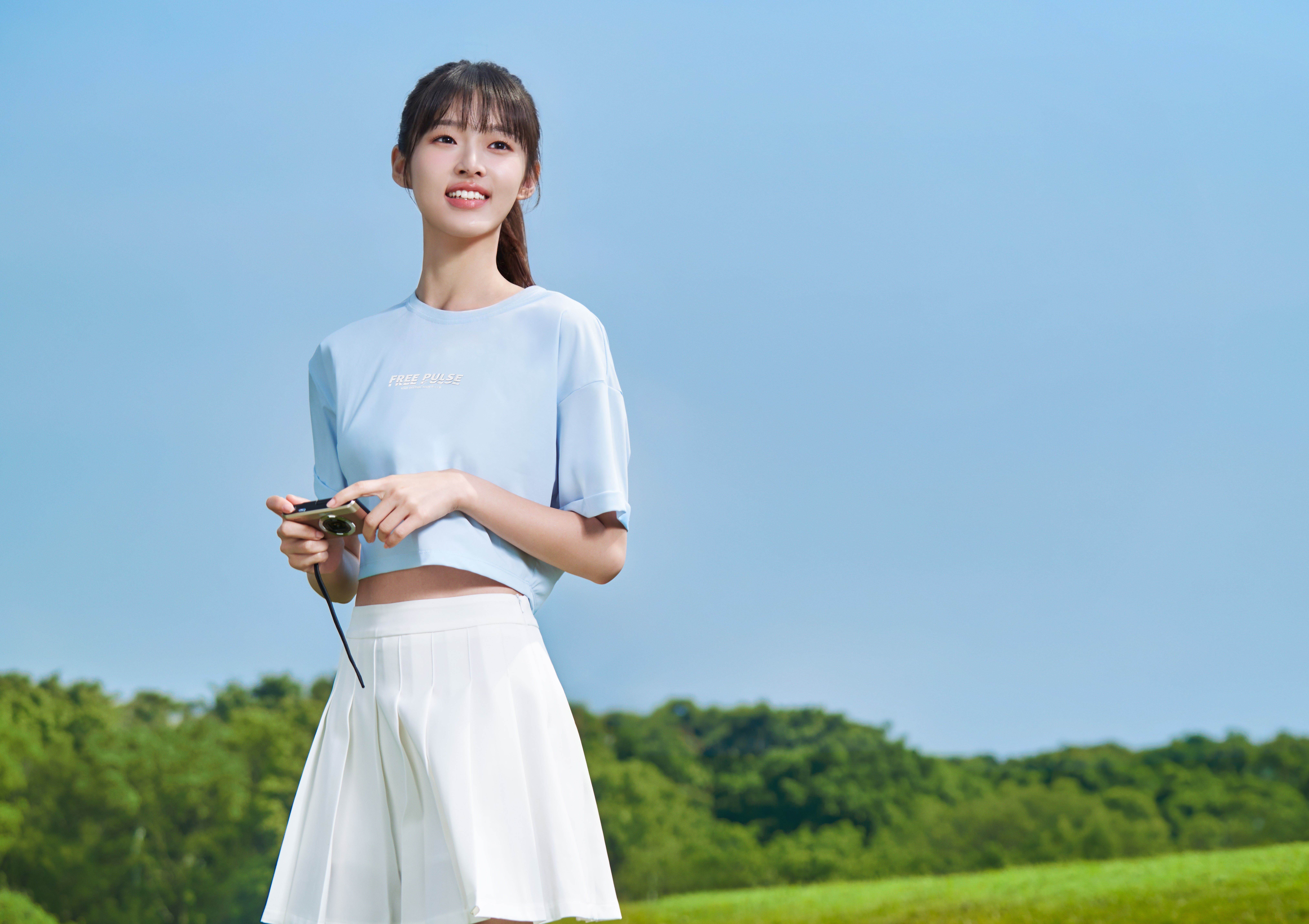 何曼希超萌打噴嚏詮釋「涼感宇宙」。（圖／50 PERCENT提供）