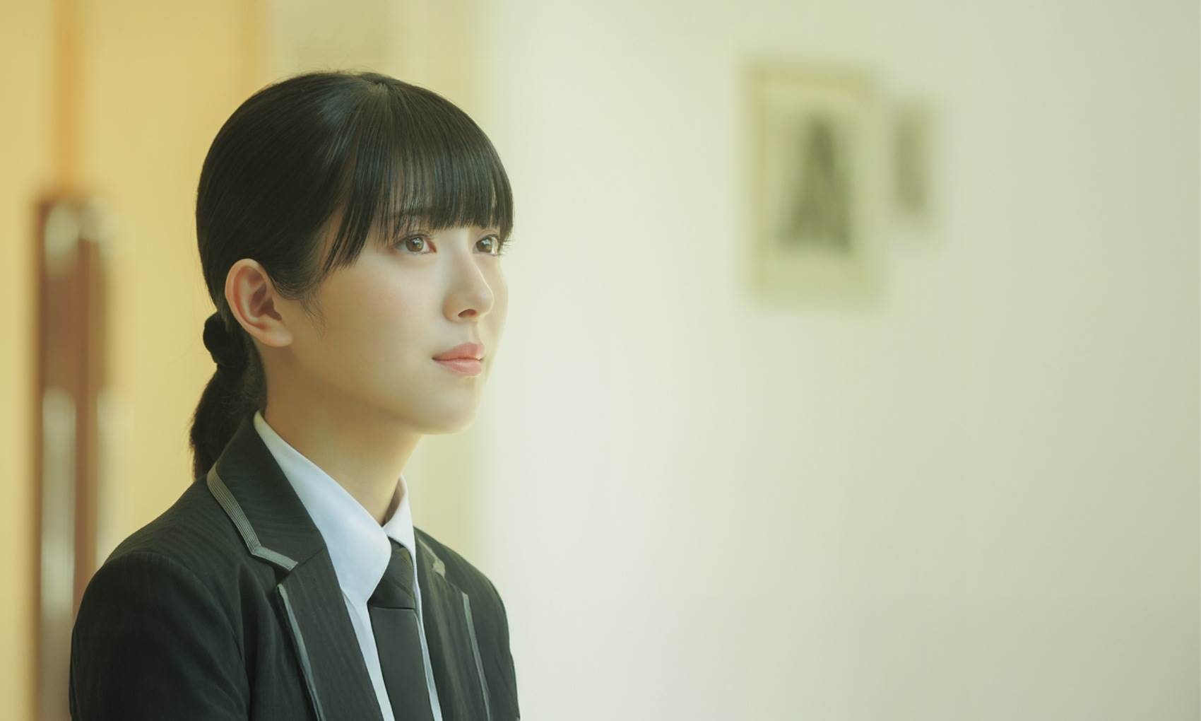 日本年度真人電影票房冠軍《別離無恙》濱邊美波讀完劇本就哭了。（圖／車庫娛樂提供）