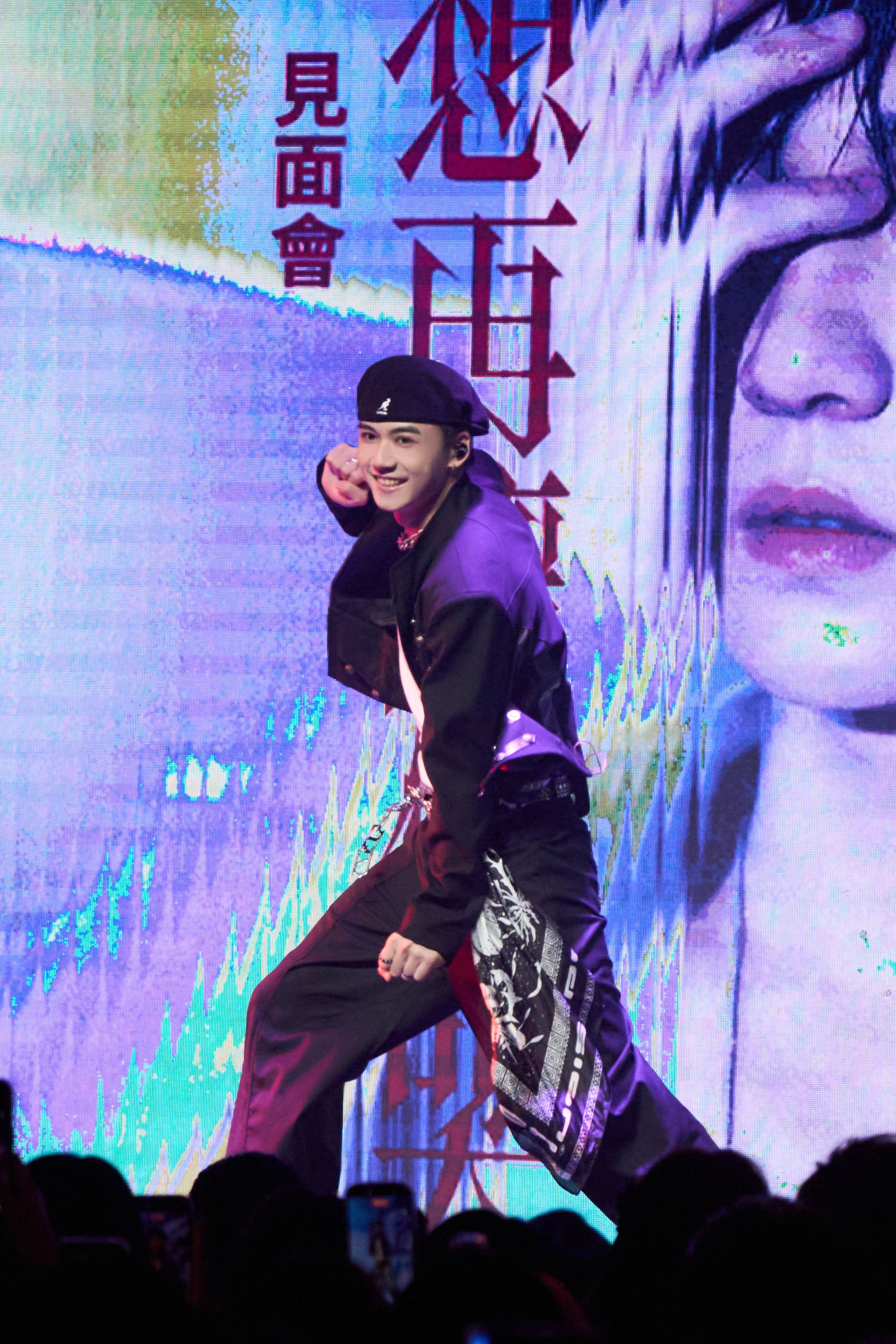 男團Ozone隊長周祖安舉辦個人見面會，跳K-POP女團ITZY〈THAT'S A NO NO〉和YENA〈Catch Catch〉舞蹈。（圖／索尼音樂提供）