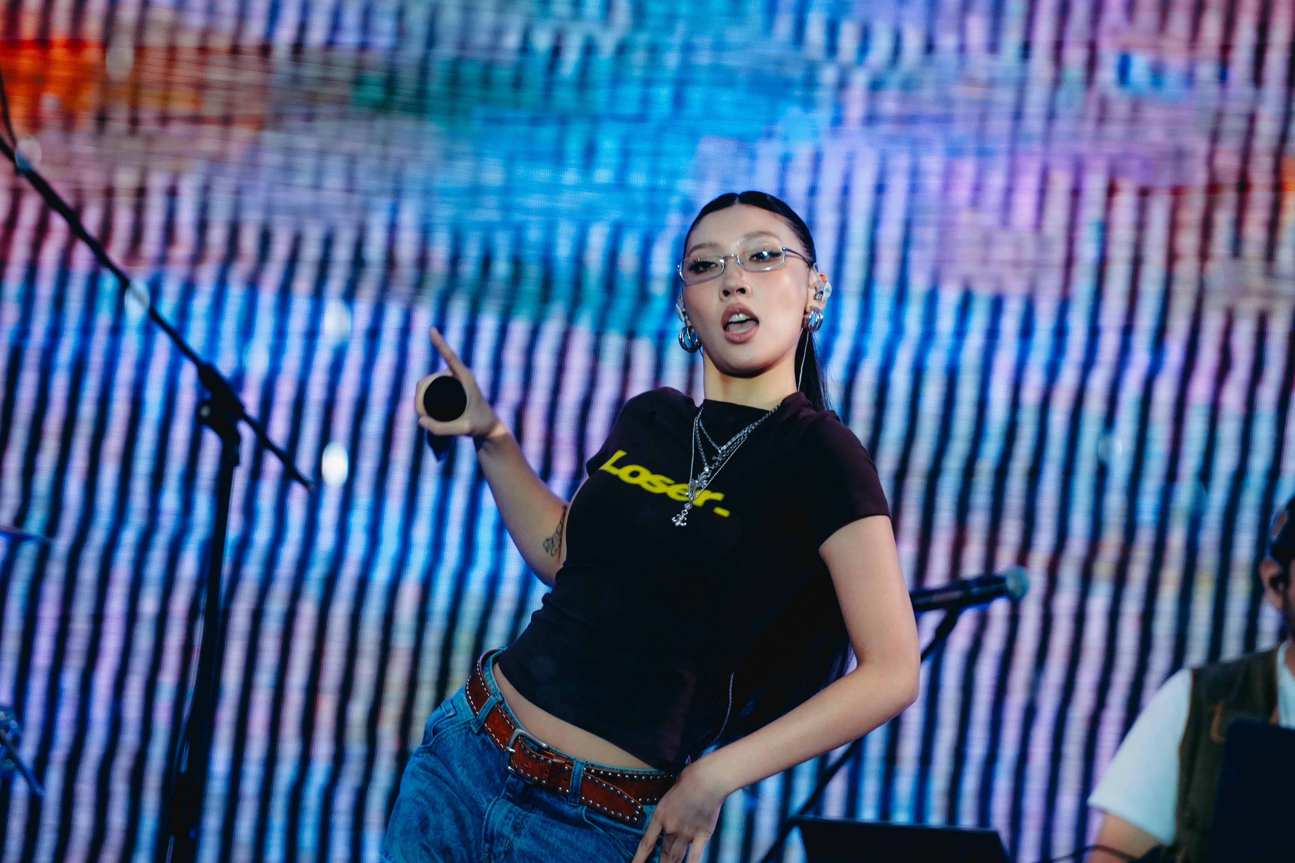 「2026東浪嘉年華」<a href='https://star.ebc.net.tw/search/tags/Karencici/' target='_blank'>Karencici</a>到台東演出，感冒好了85%。（圖／三立提供）