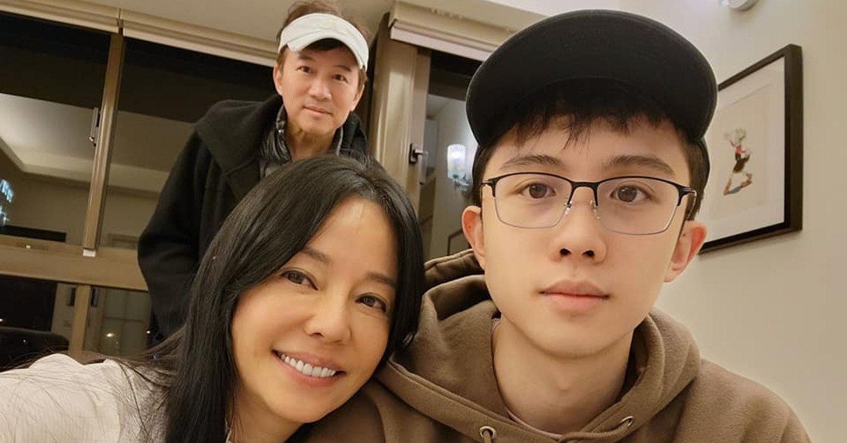 孫安佐拍攝火箭槍影片引發爭議，經紀人重讀天月出面回應掀討論。（圖／翻攝自狄鶯臉書）