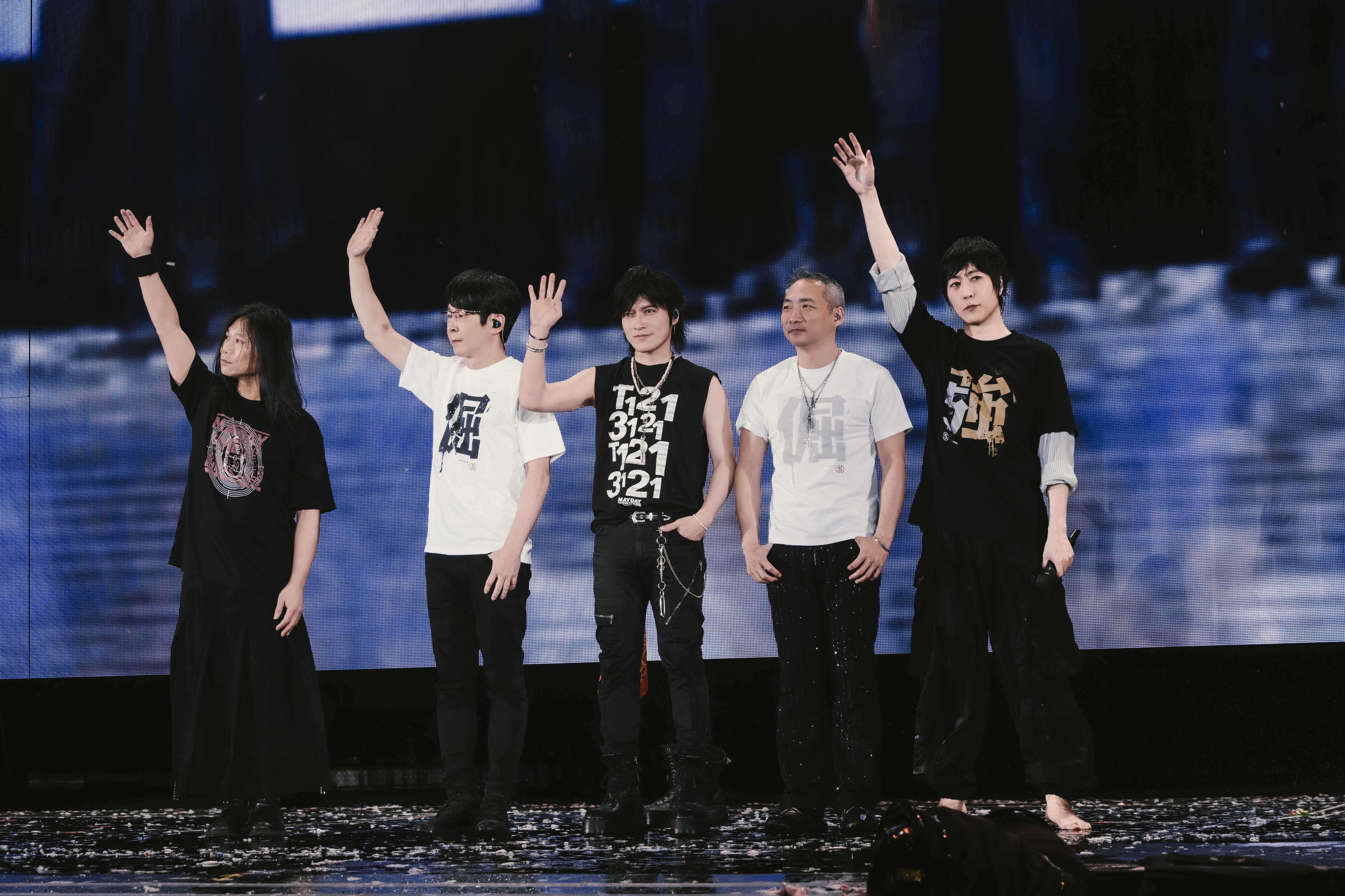 五月天5525+2《回到那一天》25週年巡迴演唱會18日迎來北京鳥巢最終場。（圖／相信音樂提供）