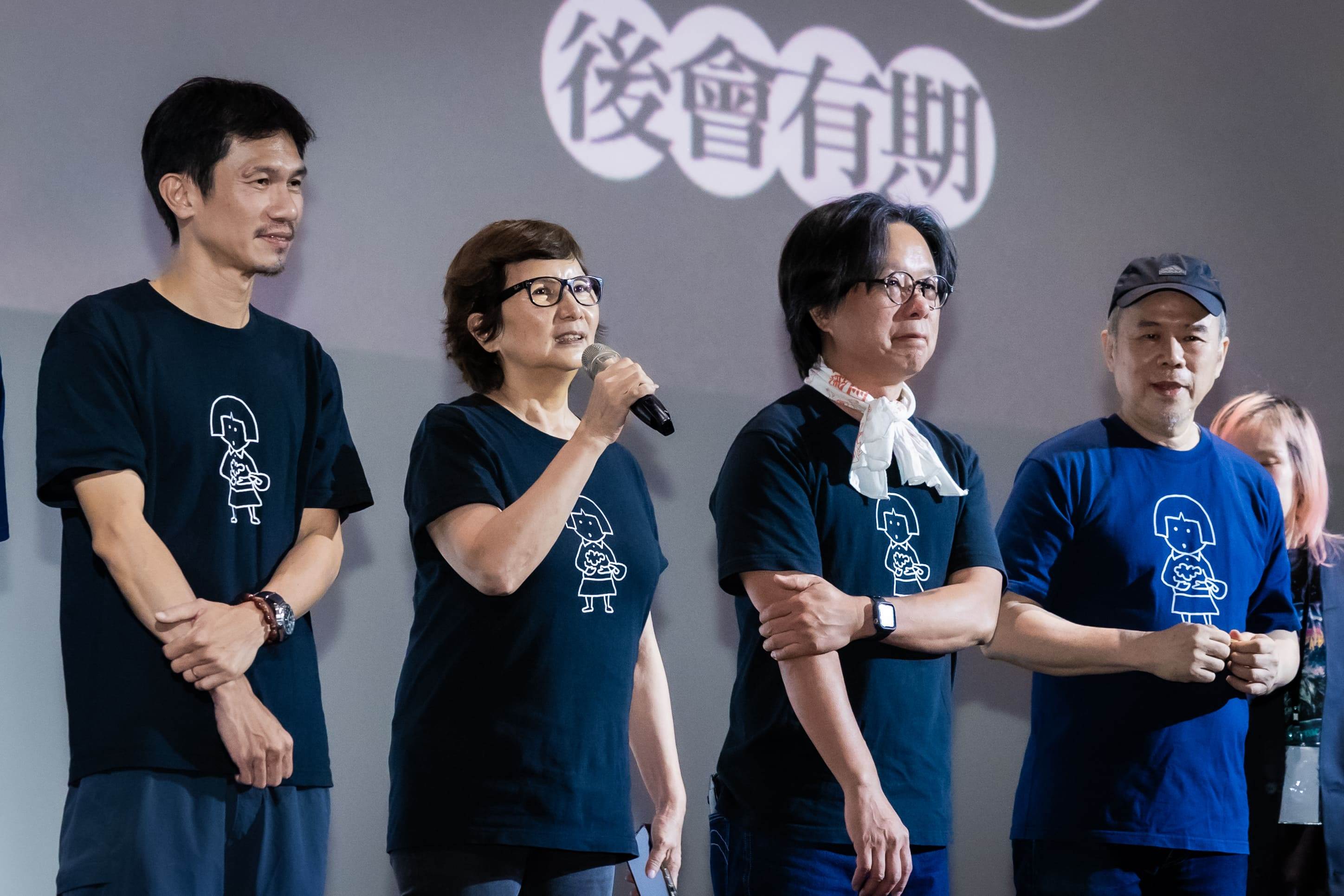 《大濛》監製李烈在映後分享：「沒想到大濛把我們帶到今天，謝謝你們的支持，靠著大家和工作人員才能走到今天。」（左起）攝影指導陳麒文、監製李烈、美術指導王誌成、導演陳玉勳。（圖／華文創提供）