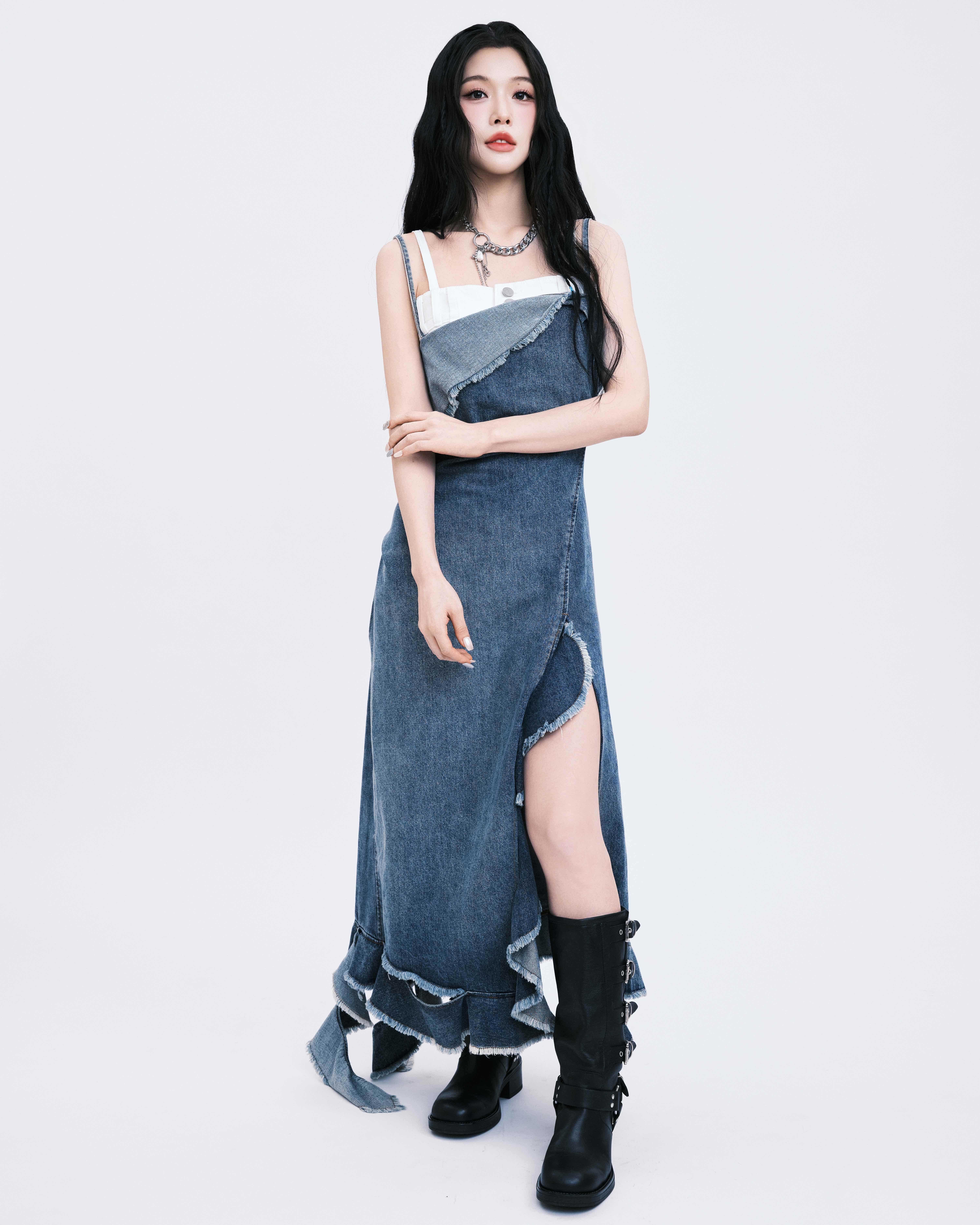 韓國女孩李瑩珠（EVE）離開韓國9年，曾專心於美容事業，而常客意外成為伯樂簽下她。（圖／LEXX原質娛樂提供）