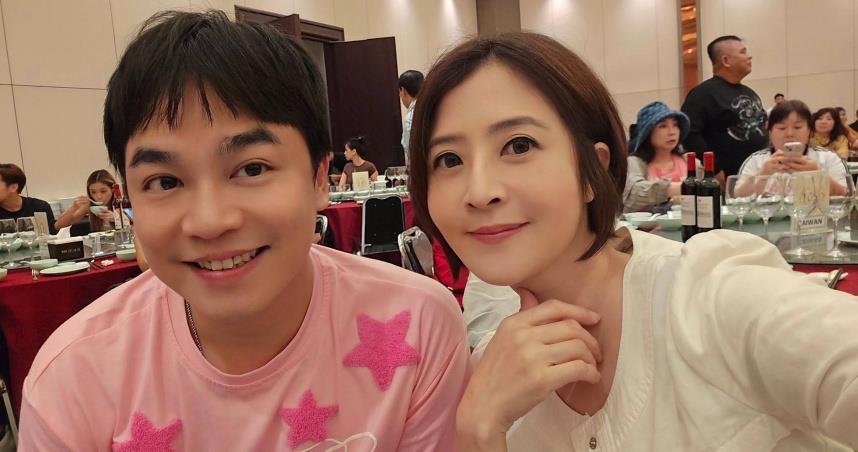 張峰奇（左）爆再度出家消息，老婆李亮瑾阻止不了？經紀人出面回應（圖／翻攝李亮瑾臉書）