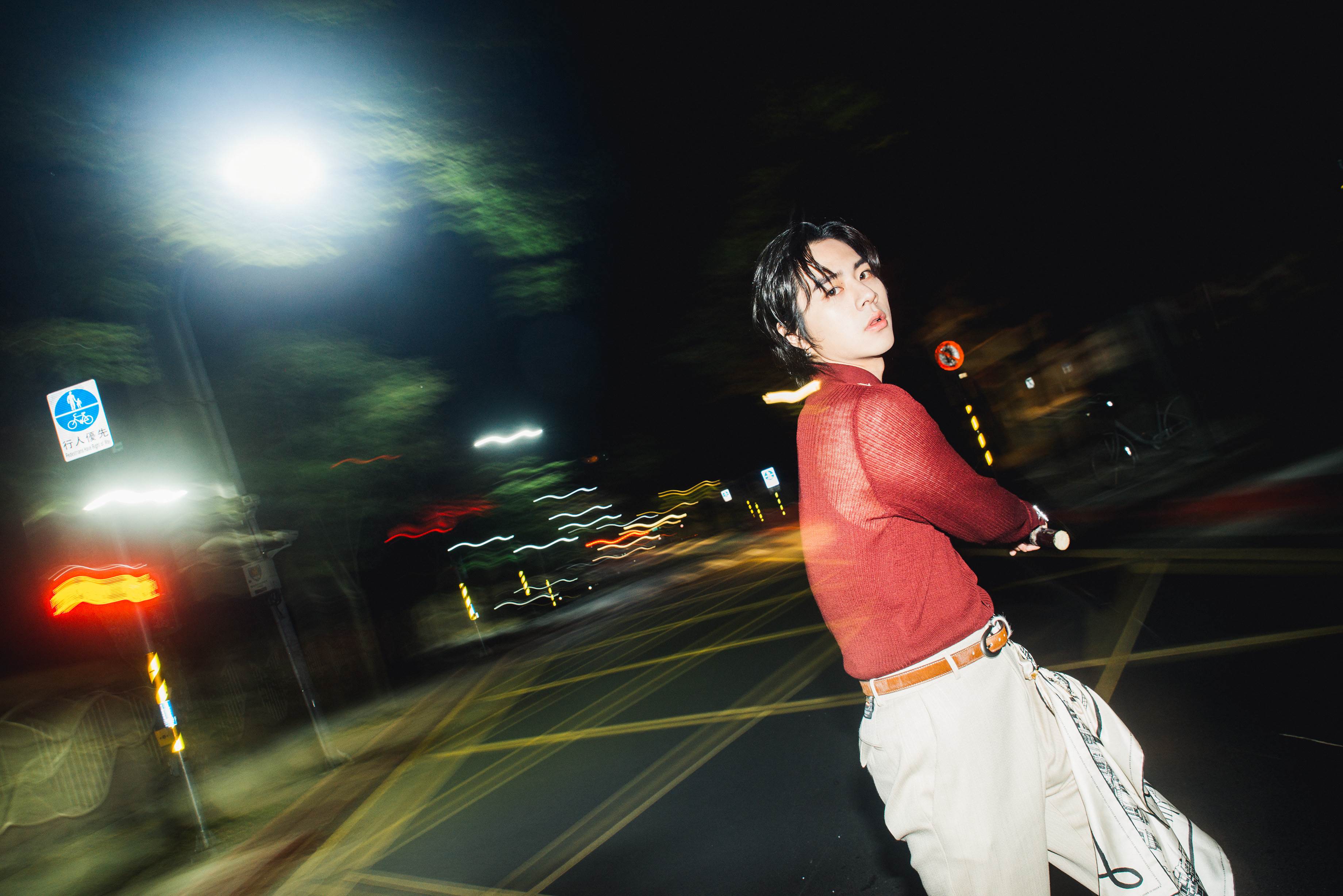 男團Ozone成員林佳辰SuMMeR推出〈Love Me Again〉，靈感是來自自己對戀愛的體悟。（圖／索尼音樂提供）