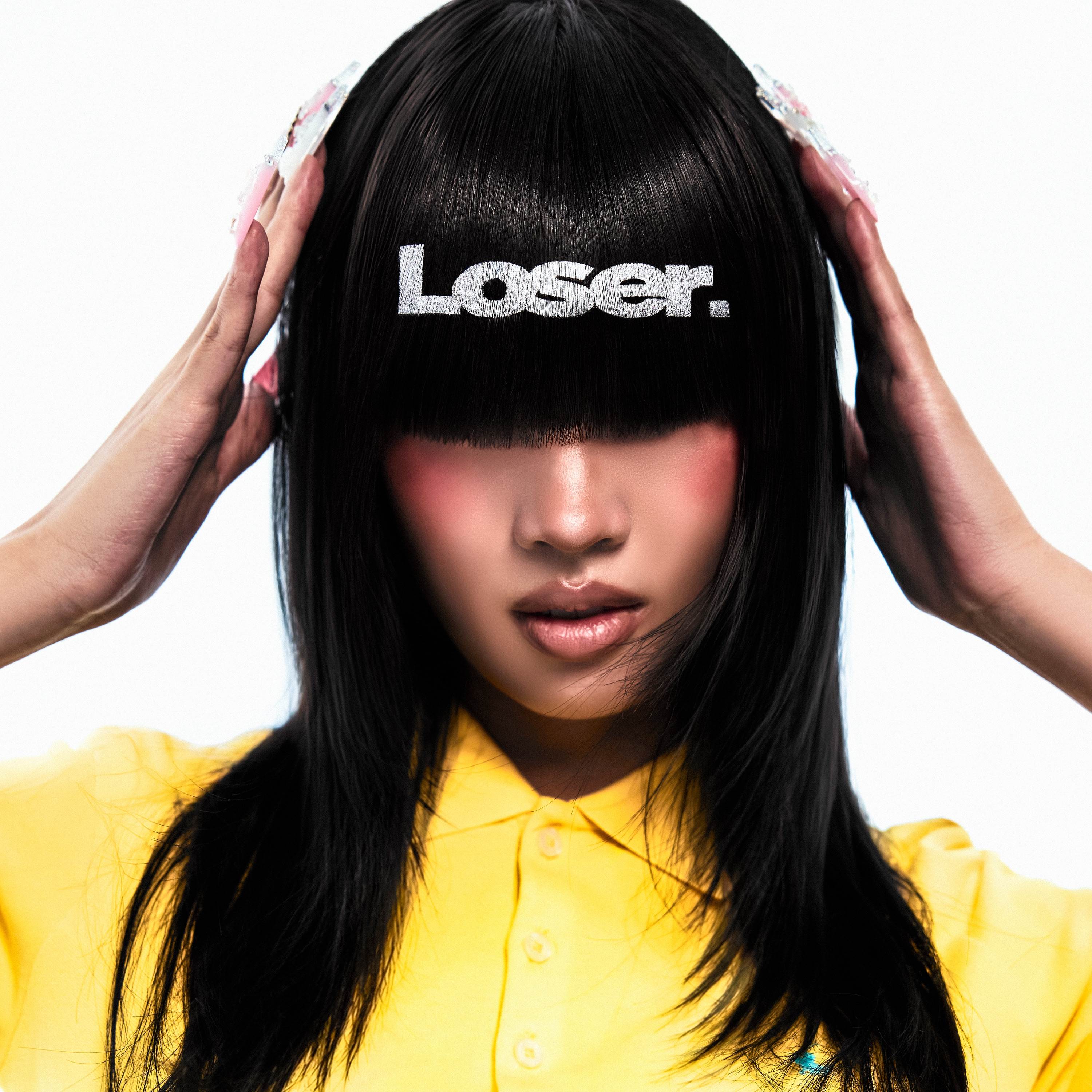 Karencici全新專輯《Loser.》再度與黃金製作人Kvnloverboy攜手合作。（圖／華納音樂提供）
