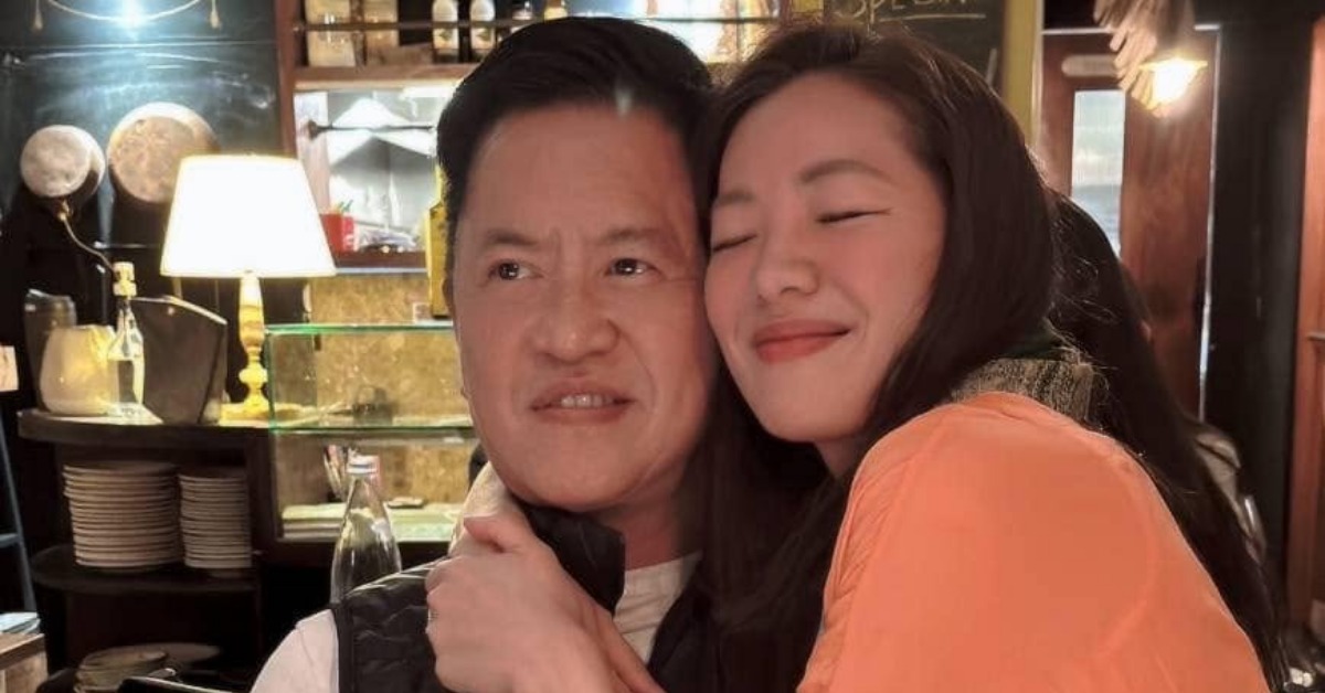 藝人劉伊心（右）與「老虎牙子」創辦人林志隆（左）婚後育有2女1子。（圖／翻攝自劉伊心臉書）
