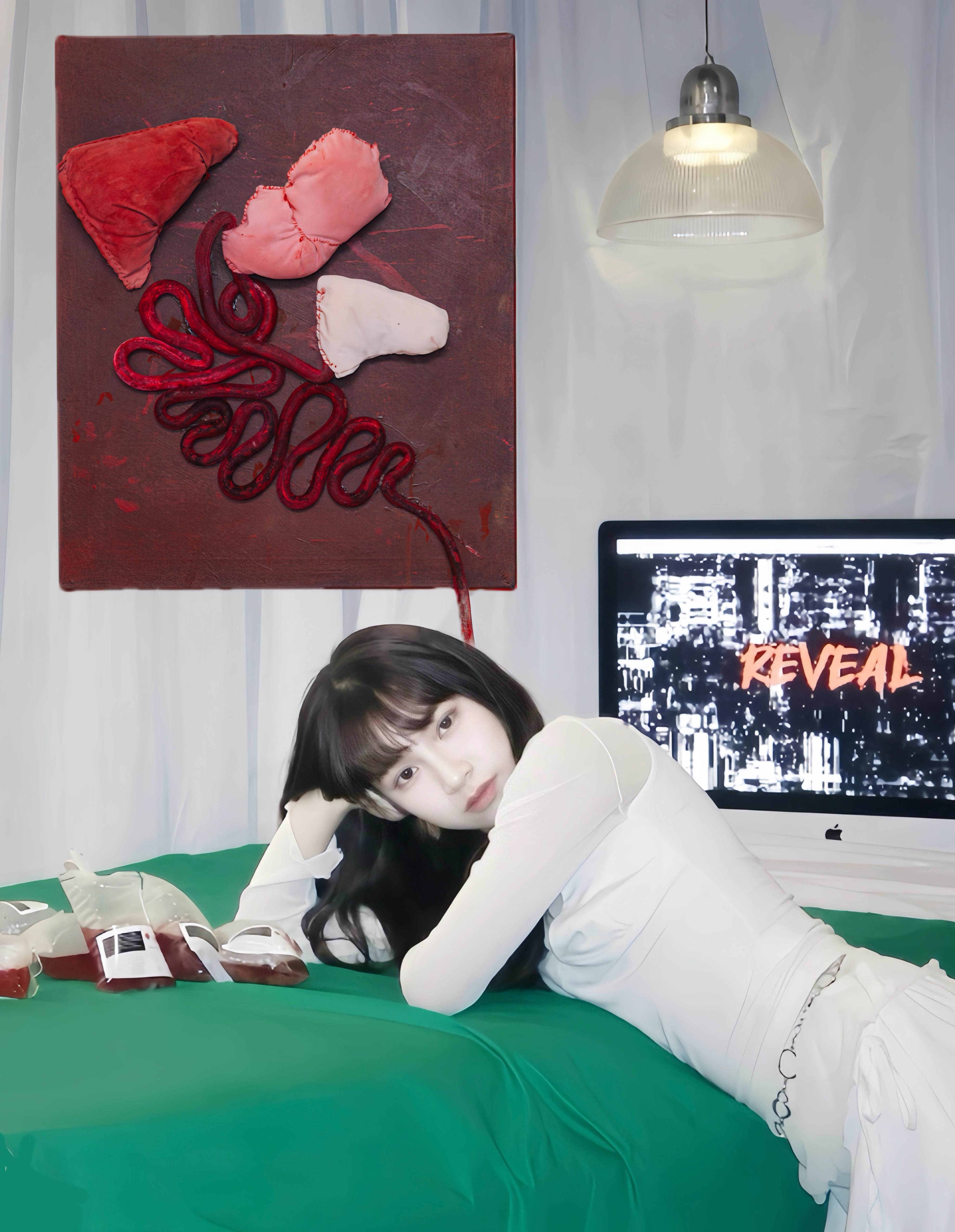鹿熙YUI將當年<a href='https://star.ebc.net.tw/search/tags/切除內臟/' target='_blank'>切除內臟</a>手術的故事變成藝術。（圖／水晶銀幕娛樂提供）