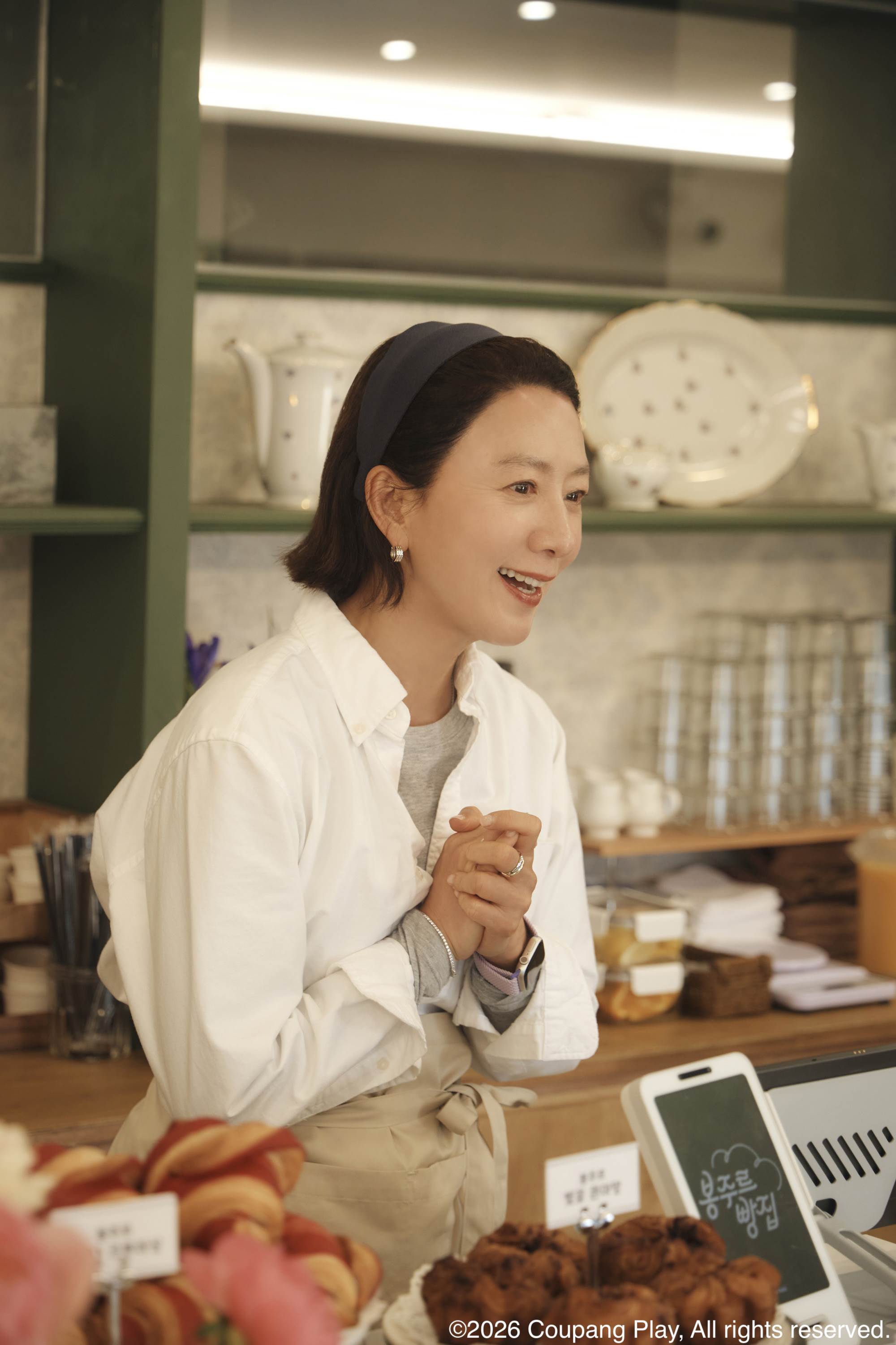《Bonjour麵包店》金喜愛和長輩們開心交流，但她同時也承受不少經營上的壓力。（圖／Hami Video提供）