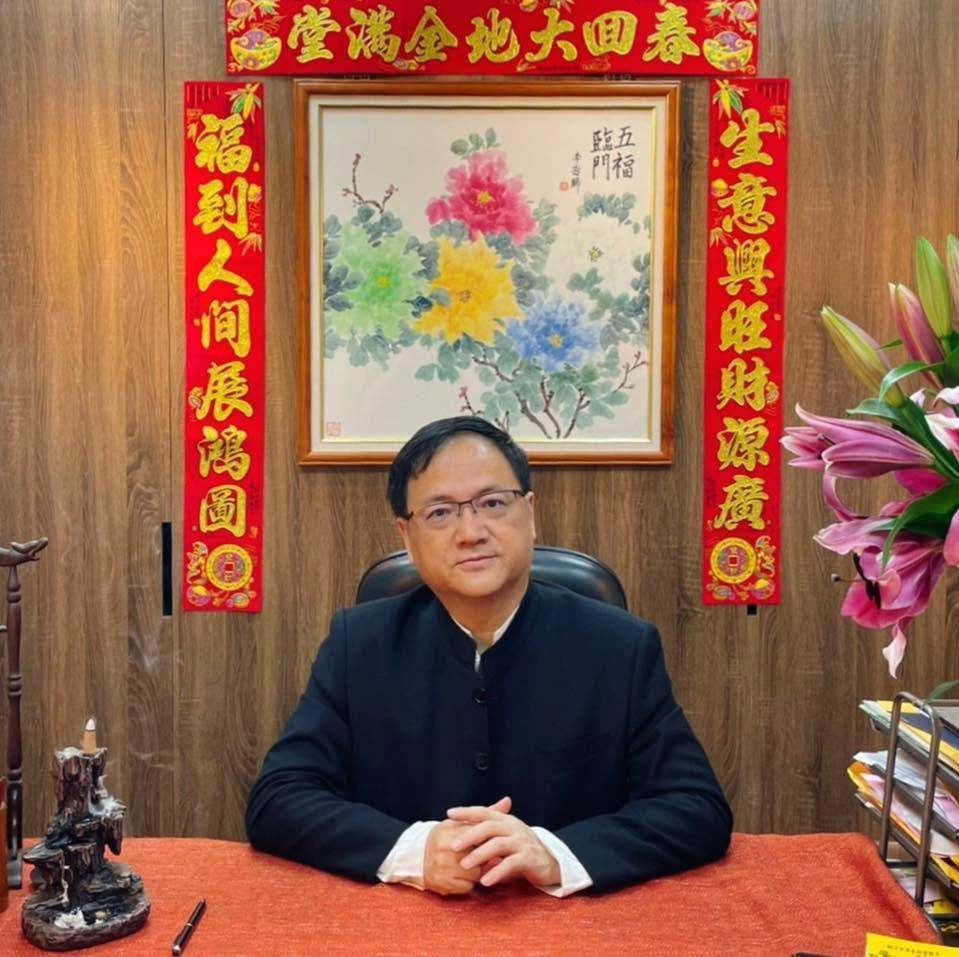 江柏樂對鄔馨茹受活人跪拜一事提出警告。（圖／翻攝自江柏樂臉書）