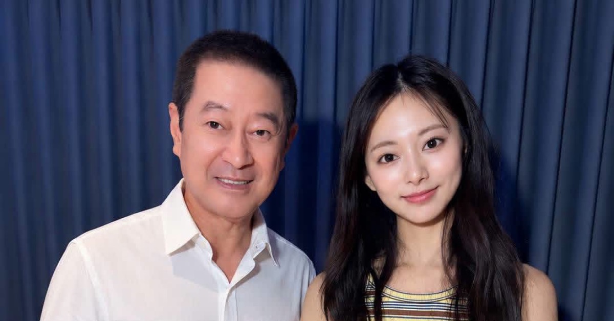 周子瑜與蔡小虎驚喜同框。（圖／翻攝自蔡小虎臉書）