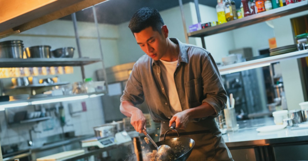 周興哲領銜主演HBO原創影集《來！金來號！》。（圖／HBO Max）
