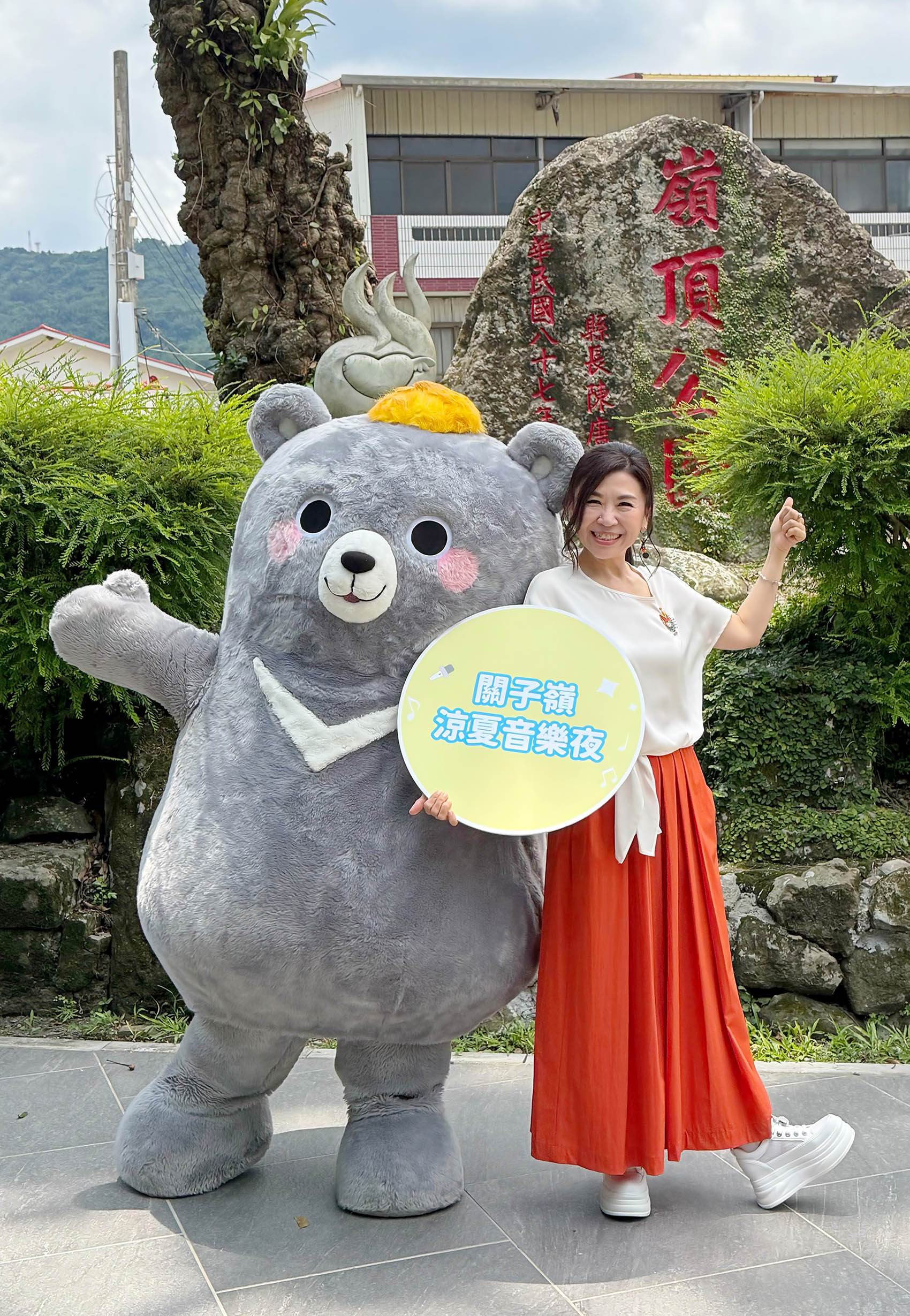 馬毓芬偕夫同遊關子嶺。（圖／交通部觀光署西拉雅國家風景區管理處提供）