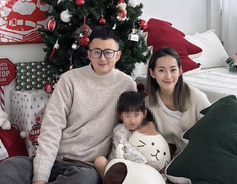泛舟哥與刺青師魚丸<a href='https://ent.ebc.net.tw/search/tags/結婚/' target='_blank'>結婚</a>後育有1女。（圖／翻攝自泛舟哥IG）