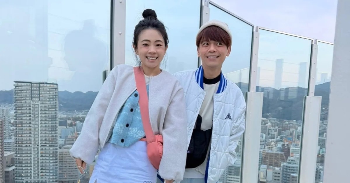 網友挖出蔡阿嘎舊片，質疑二伯品牌設計概念來源。（圖／翻攝自二伯臉書）